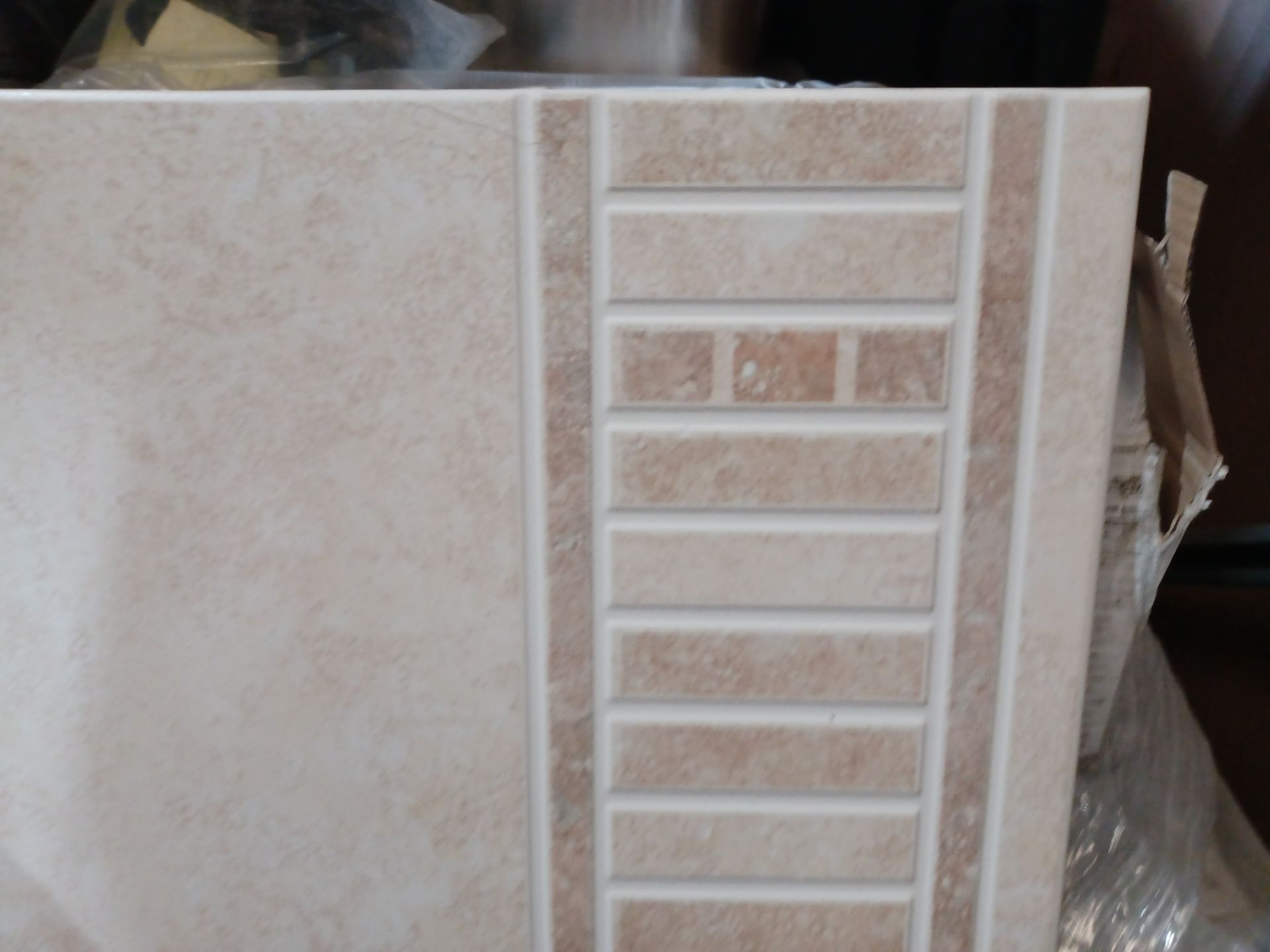 11 X PACKS OF JOHNSON GOBI STONE INTEGRAL BORDER TILES. SIZE: 361mm(L)x276mm(H). Each pack - Image 2 of 2