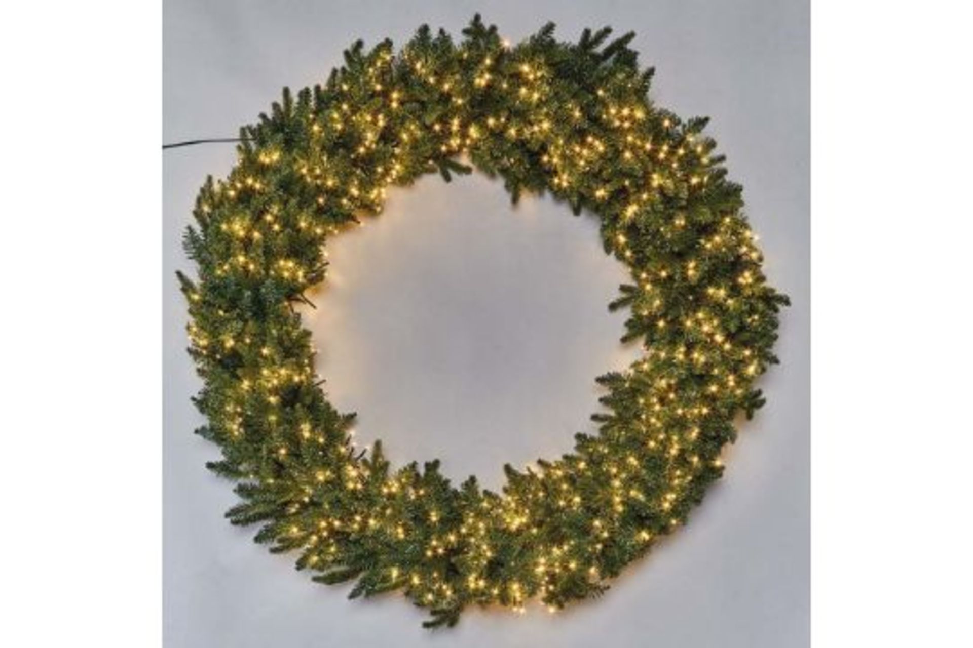 2 X 60CM WHITE LED STAR WREATHS R15