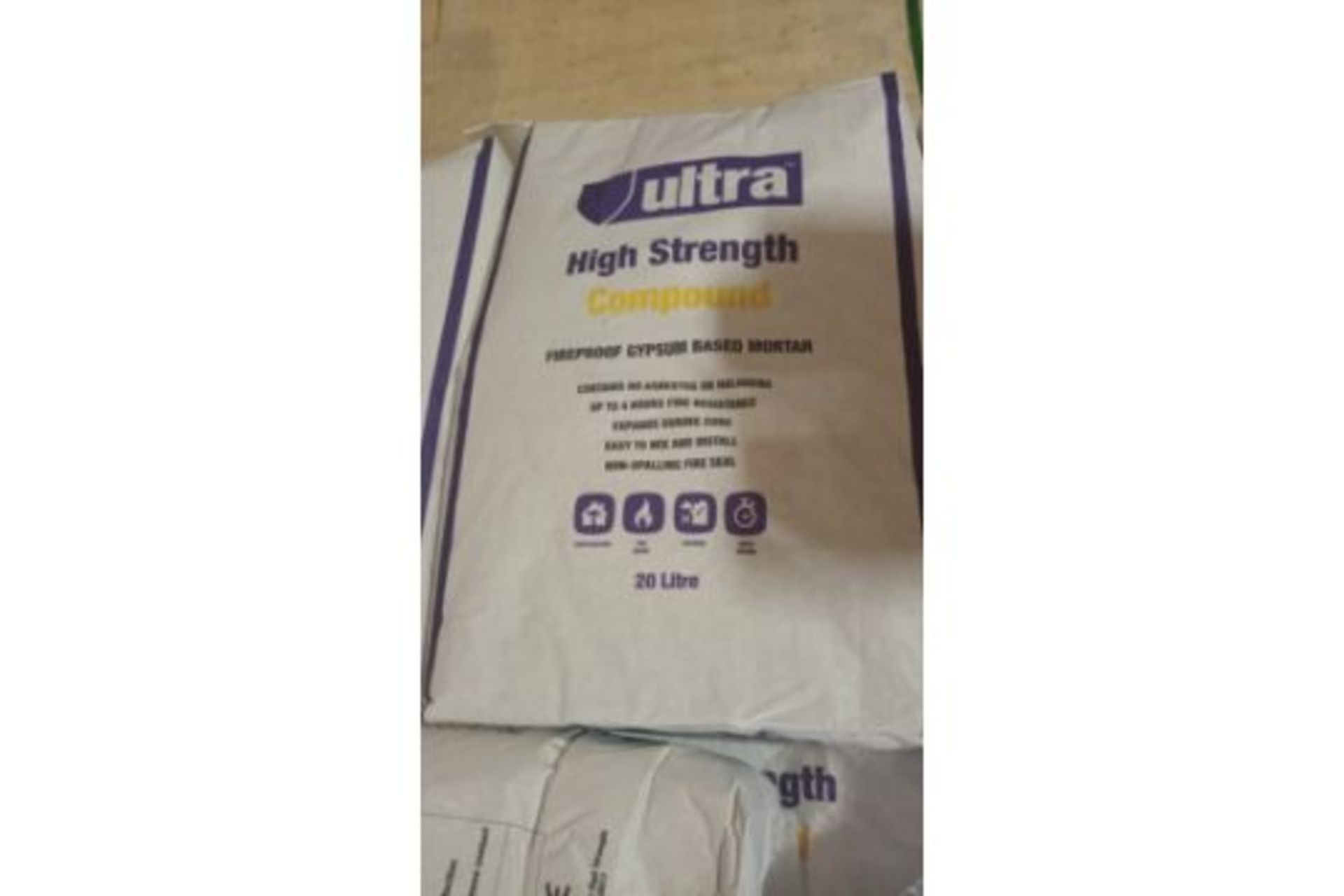 20 X 20KG BAGS OF ULTRA HIGH STRENGTH FIREPROOF GYPSUM BASES MORTAR. RRP £20 PER BAG. B/ISLE