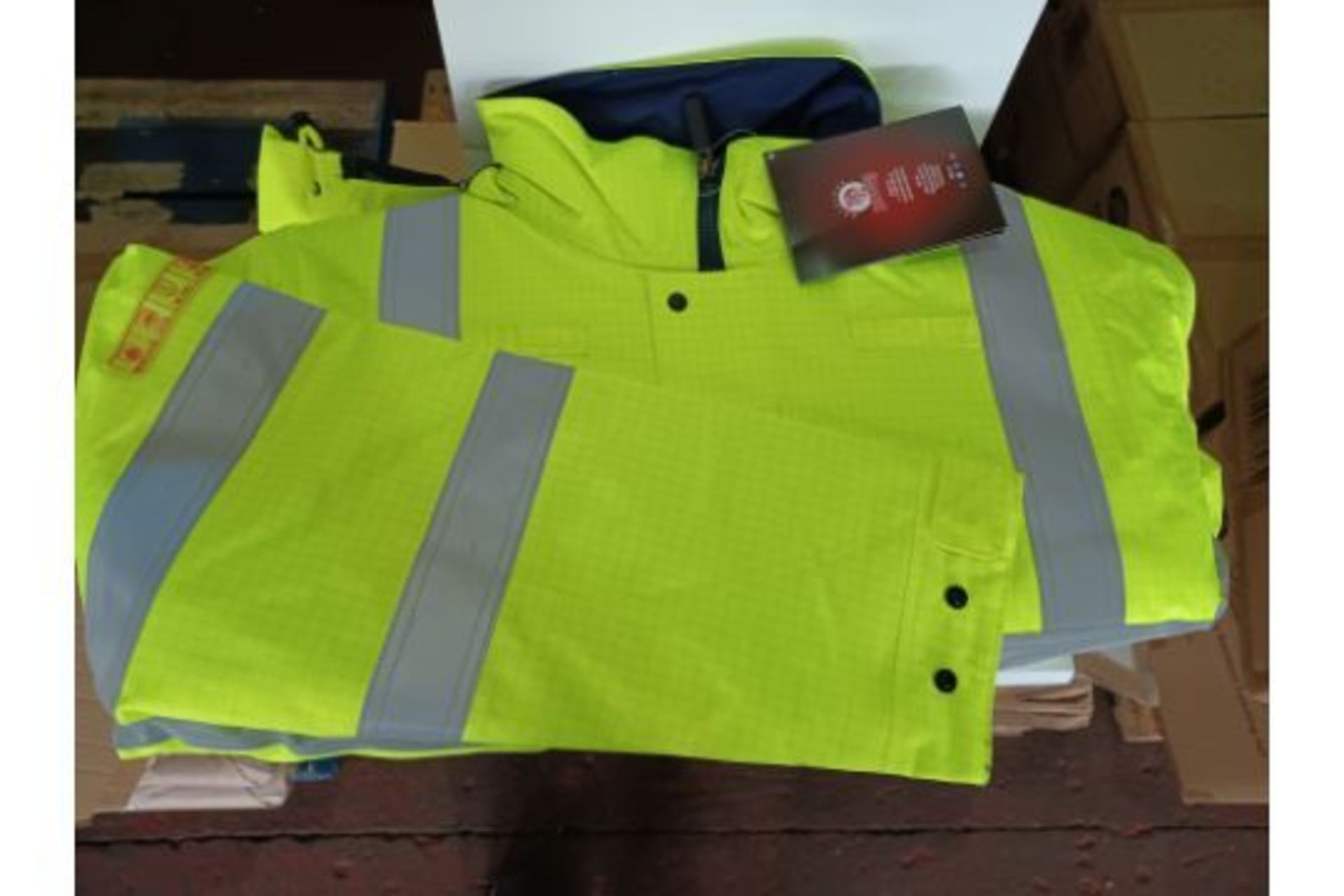 PALLET TO CONTAIN 10 X BRAND NEW ROOTS ORIGINAL STORMBUSTER WORK JACKETS SIZE XL RRP £219 R15