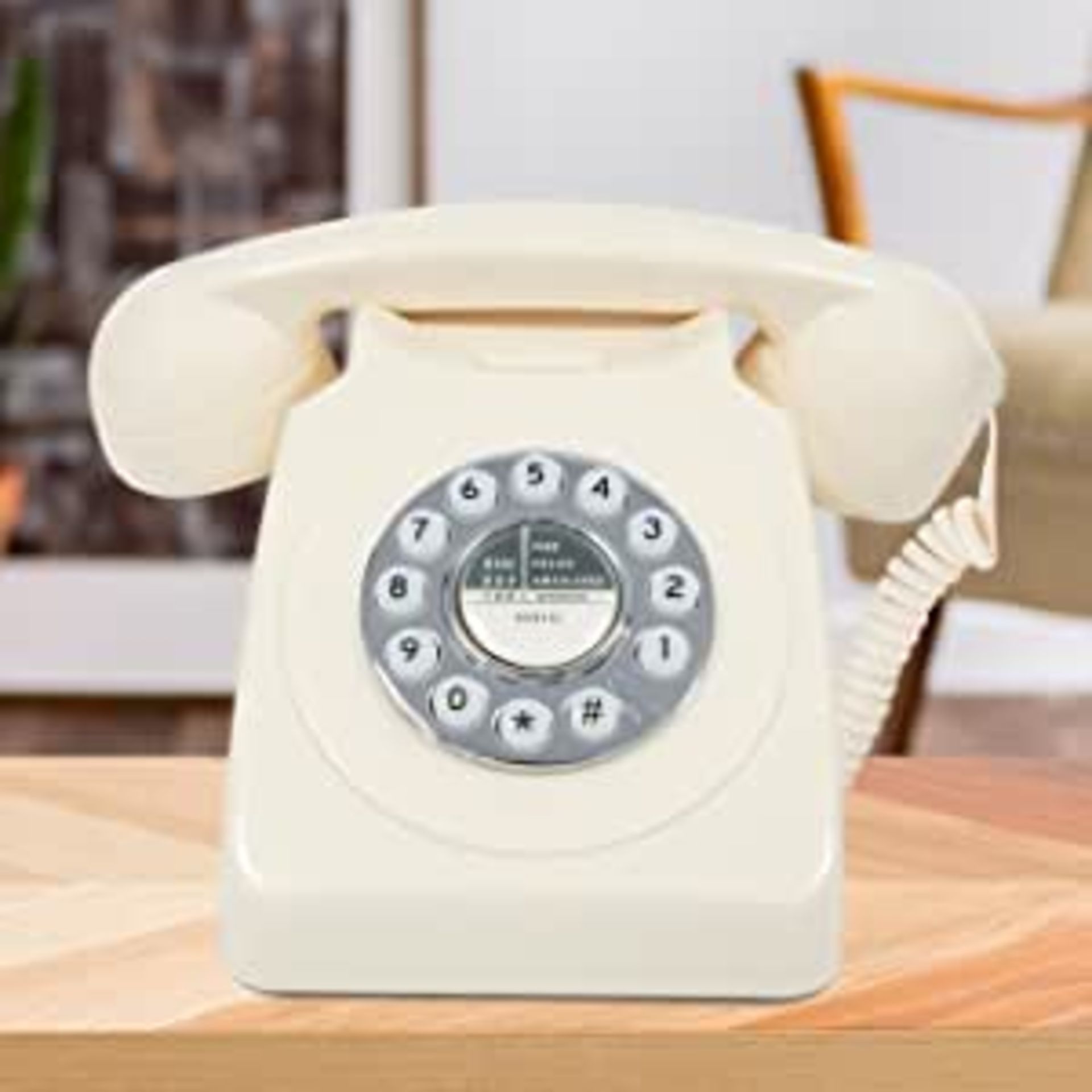 Benross 44530 Classic Retro Telephone / Vintage Style Corded Phone / Classic Ringer Sound / Push