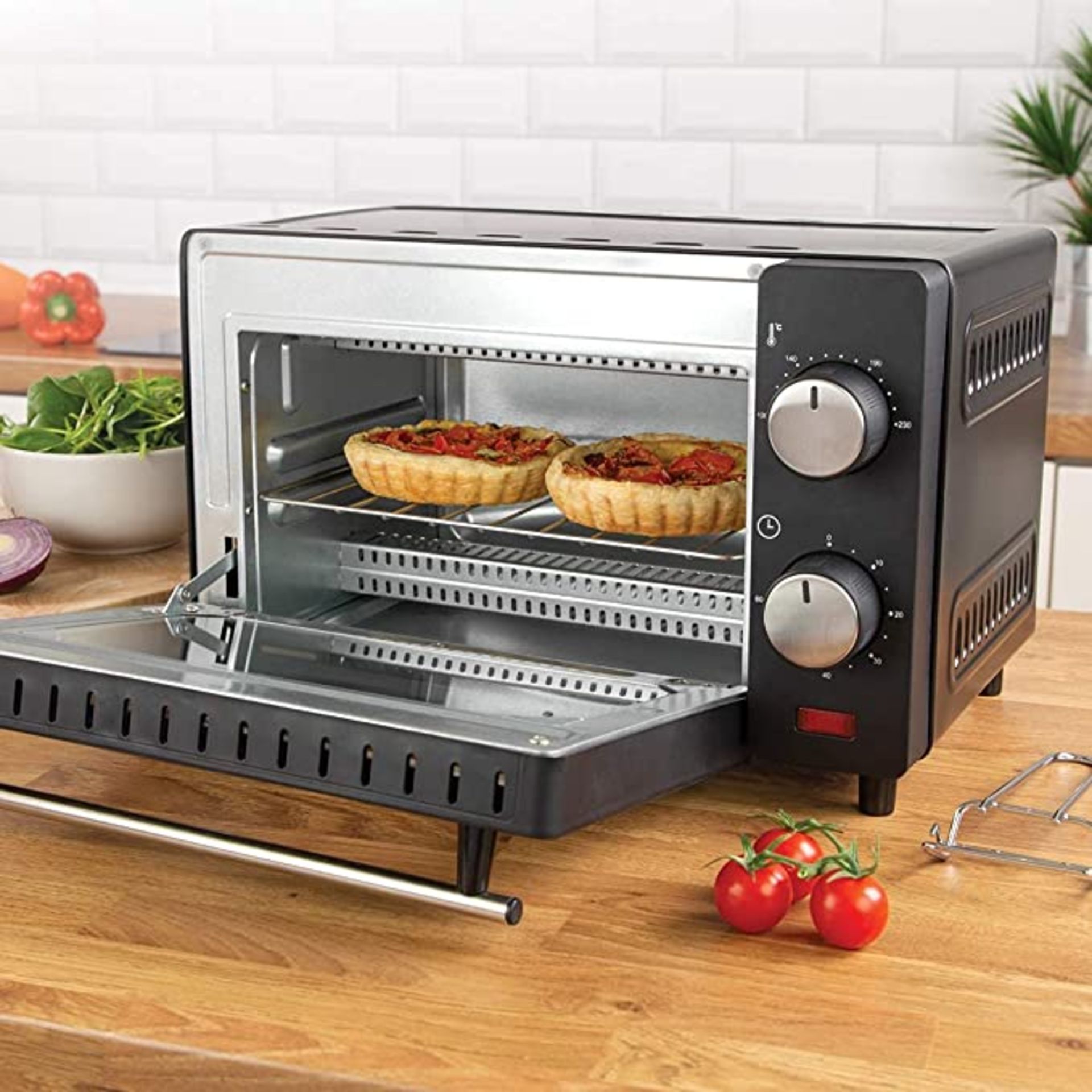 Quest 35409 Compact 9L Mini Oven/Temperature Controlled from 100-230° / 60 Minute Timer with Auto