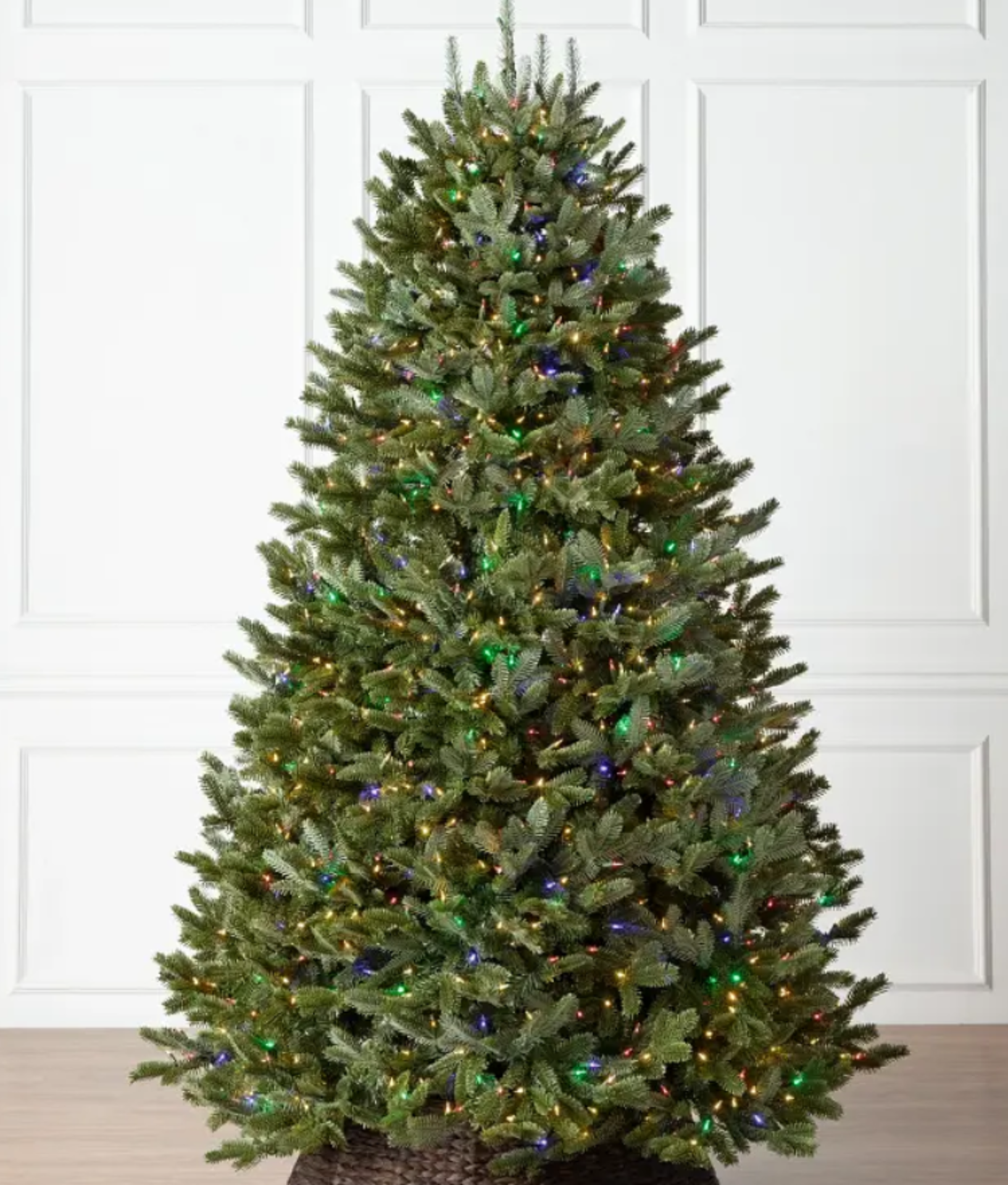 BH (The worlds leading Christmas Tree Brand) Fraser Fir 6.5' Tree with LED Clear Lights RRP £799.00.