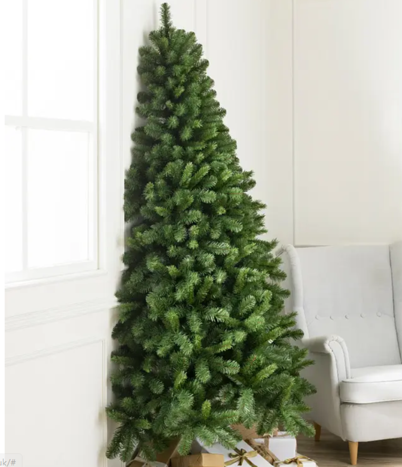 BH (The worlds leading Christmas Tree Brand) Kensington Flatback 6' Tree Unlit RRP £299.00. Our