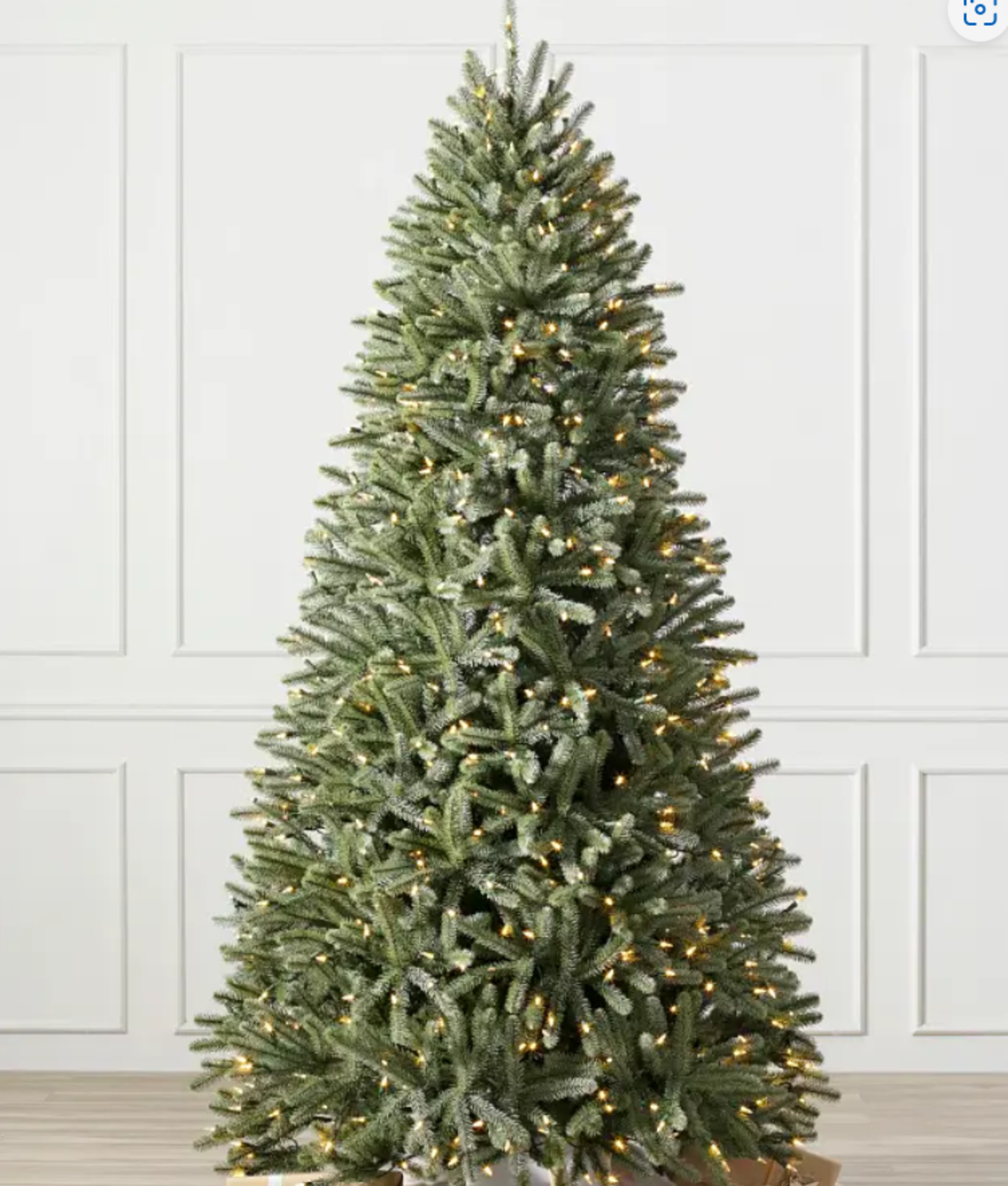 BH (The worlds leading Christmas Tree Brand) Royal Blue Spruce® 5' with LED Clear Lights RRP £499.