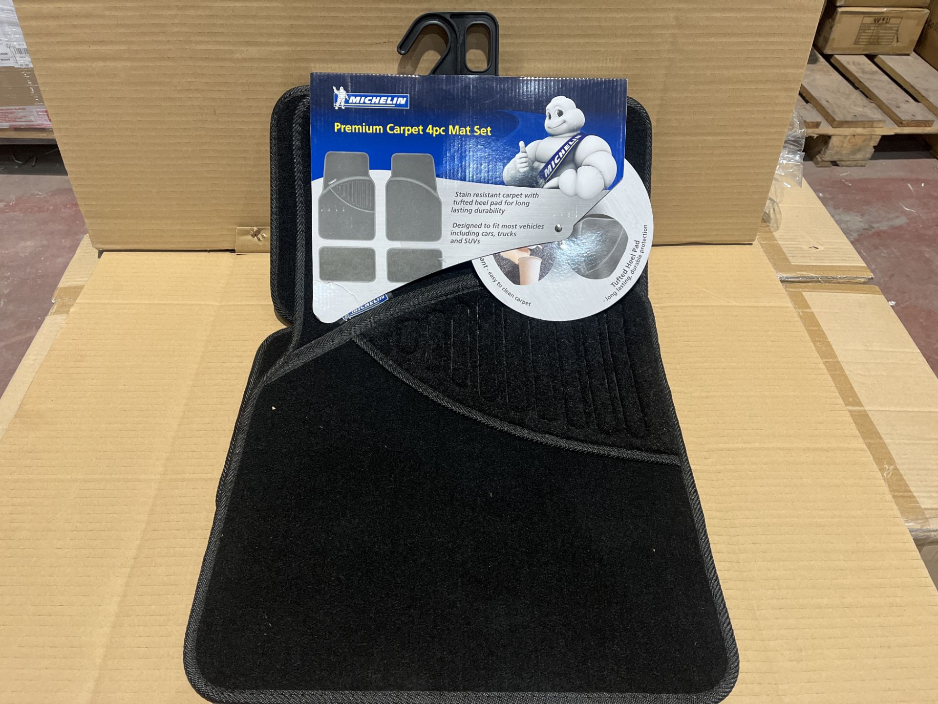 8 X BRAND NEW MICHELIN 4 PIECE PREMIUM CARPET MAT SETS R12-5