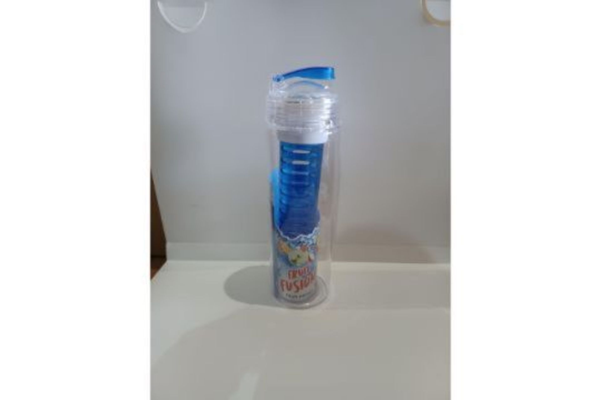 72 X BRAND NEW 500ML ASORTED FRUIT INFUSION BOTTLES R17