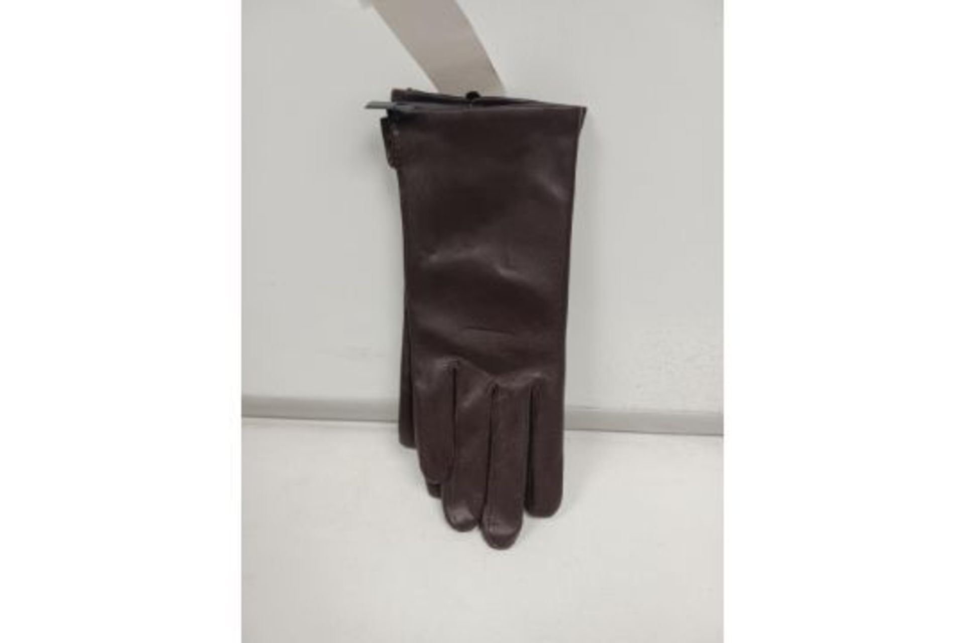 20 X NEW PACKAGED PAIRS OF TOTES ISOTONER LEATHER GLOVES - CHOCOLATE. PRICE MARKED AT £20 PER