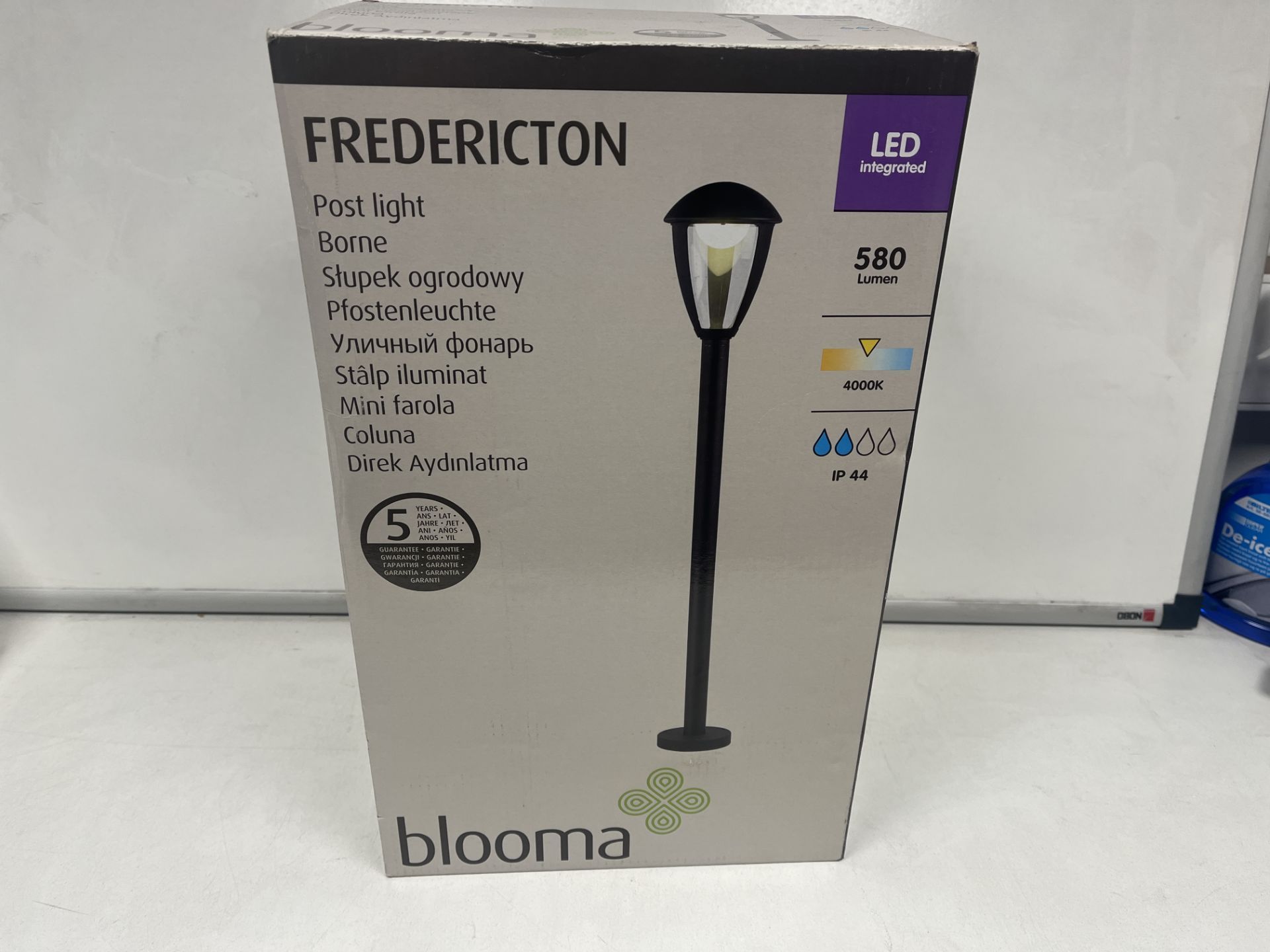 4 x NEW BOXED BLOOMA FREDERICTON LED POST LIGHTS. 580 LUMEN. IP44 RATED. ROW 13 RACK