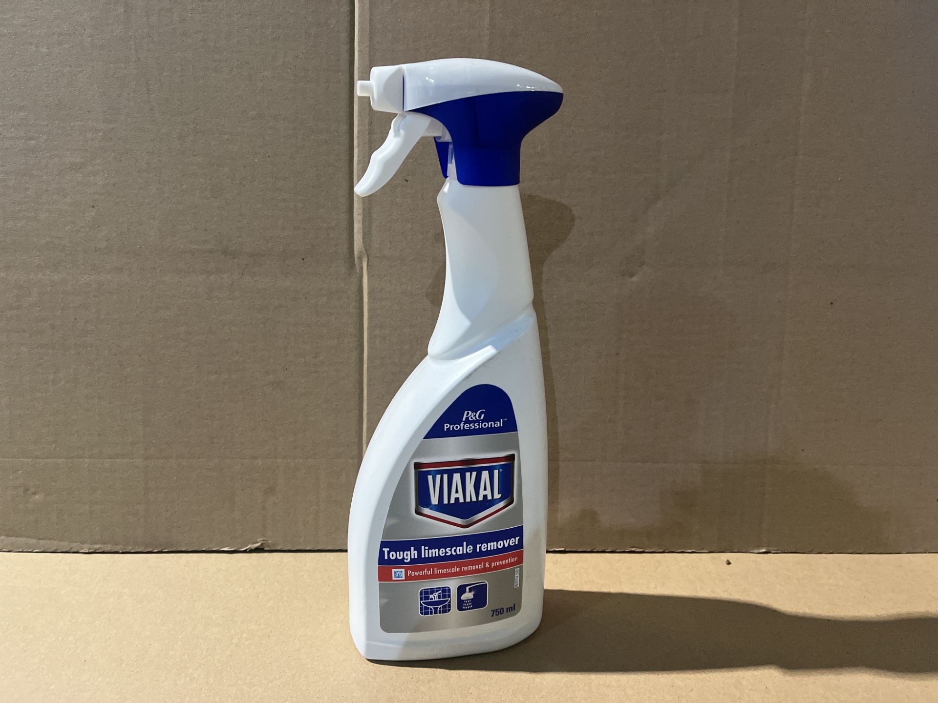 40 X BRAND NEW P AND G PROFESSIONAL VIAKAL TOUGH LIMESCALE REMOVER 750ML R15-4