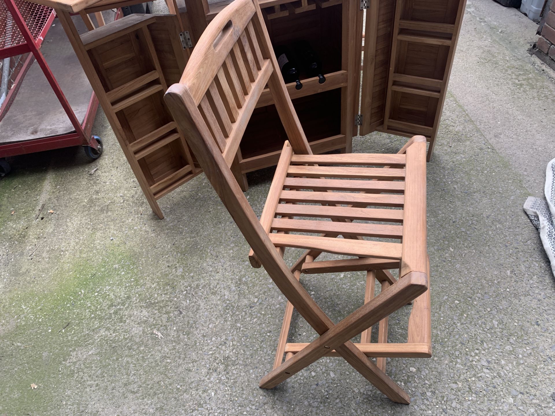 BRAND NEW SOLID WOODEN TEAK FOLDING BAR SET WITH 4 STOOLS 176 X 40 X 108 RRP £2995 - Image 5 of 7