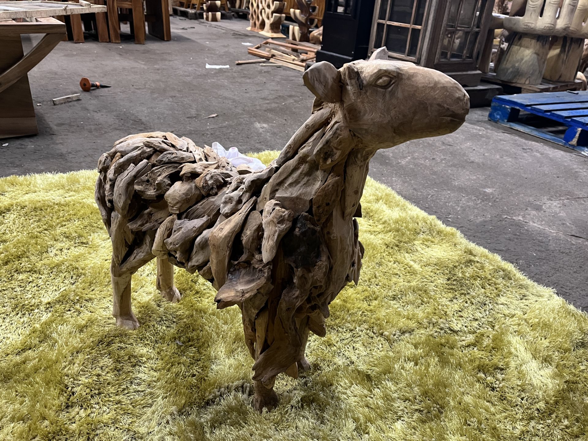 BRAND NEW TEAK ROOT BABY LAMB 60 X 25 X 60 RRP £425 - Image 2 of 4