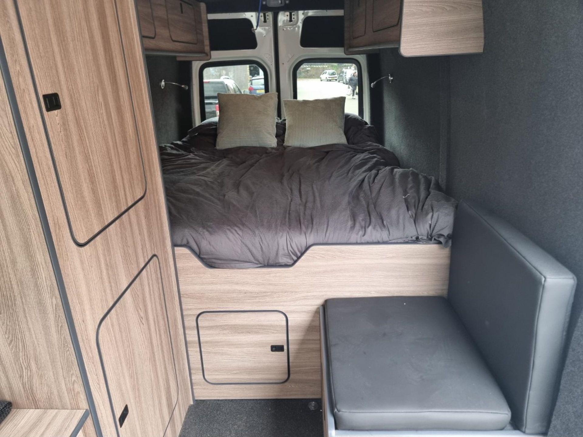 GC16 YVE VOLKSWAGEN CRAFTER CR35 Long Wheel Based Camper Van   2.0 TDI     136PS High Roof Van - Image 23 of 40