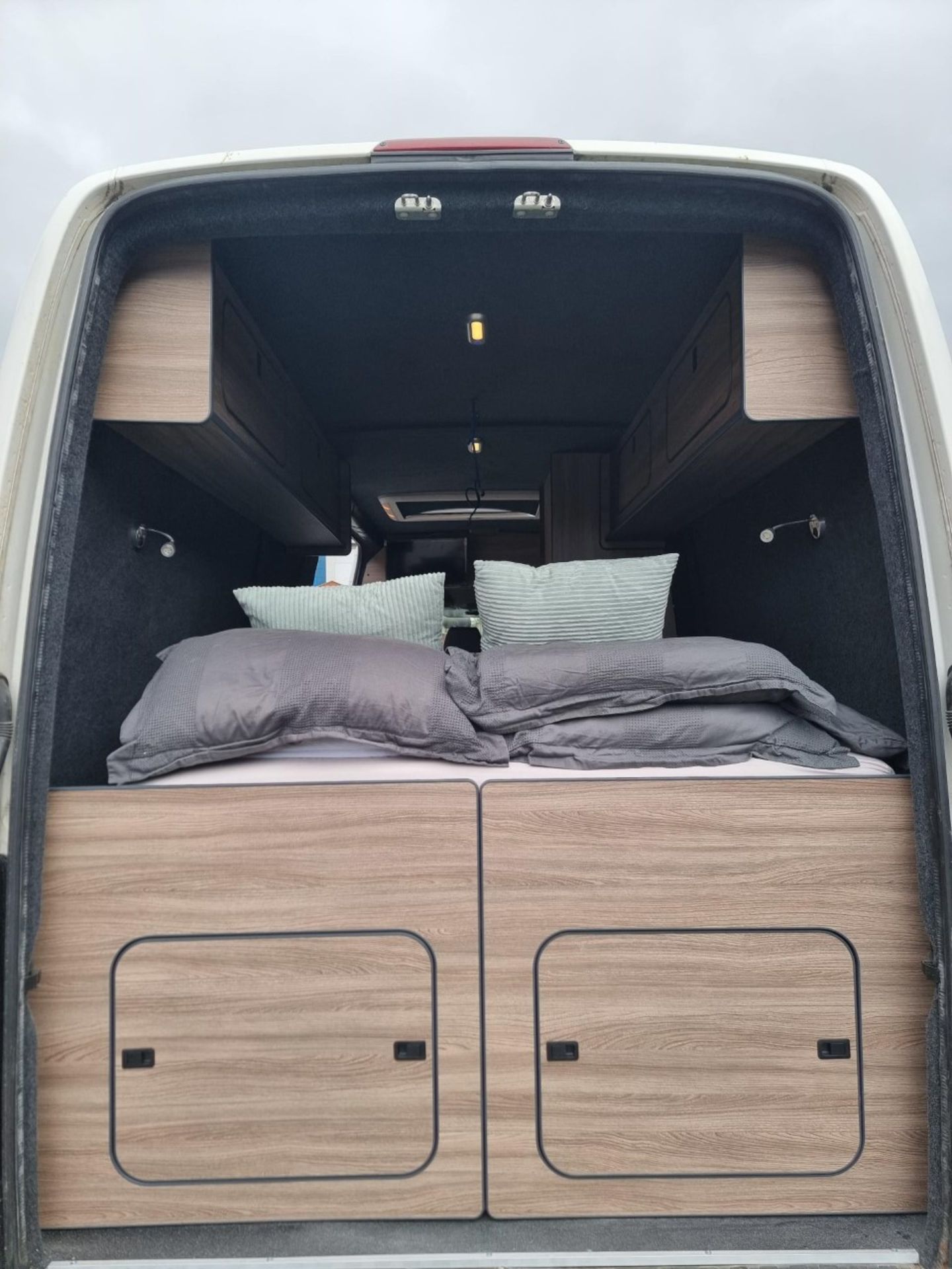 GC16 YVE VOLKSWAGEN CRAFTER CR35 Long Wheel Based Camper Van   2.0 TDI     136PS High Roof Van - Image 32 of 40