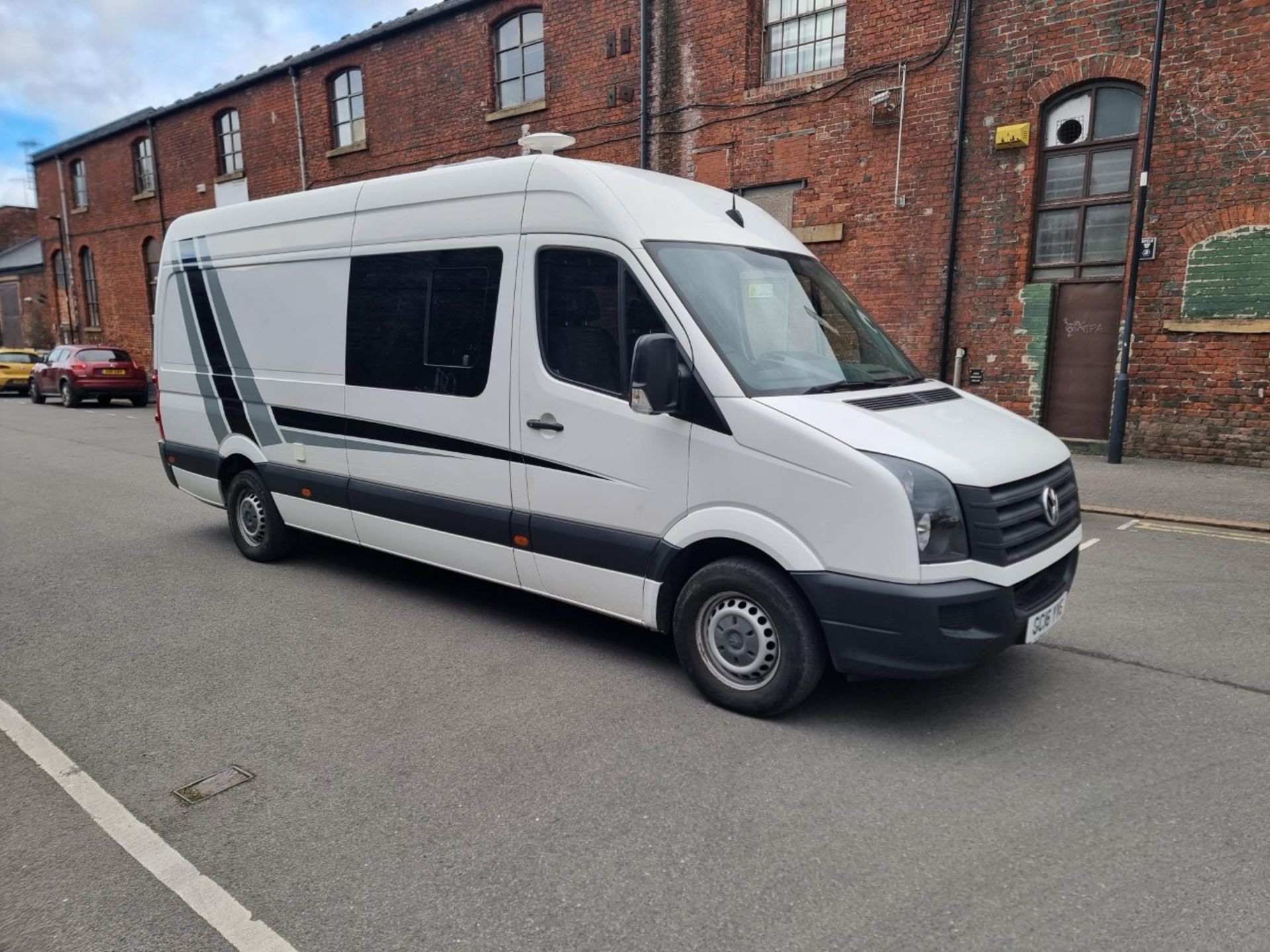 GC16 YVE VOLKSWAGEN CRAFTER CR35 Long Wheel Based Camper Van   2.0 TDI     136PS High Roof Van - Image 7 of 40