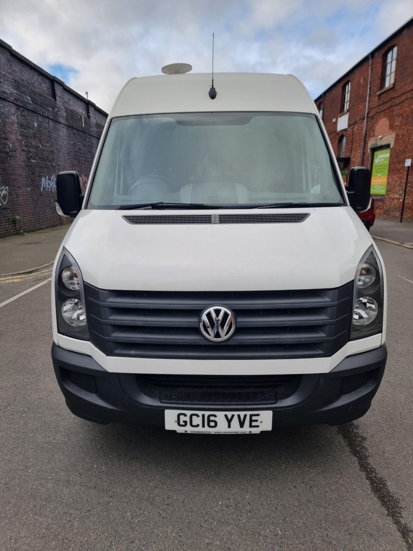 GC16 YVE VOLKSWAGEN CRAFTER CR35 Long Wheel Based Camper Van   2.0 TDI     136PS High Roof Van - Image 8 of 40