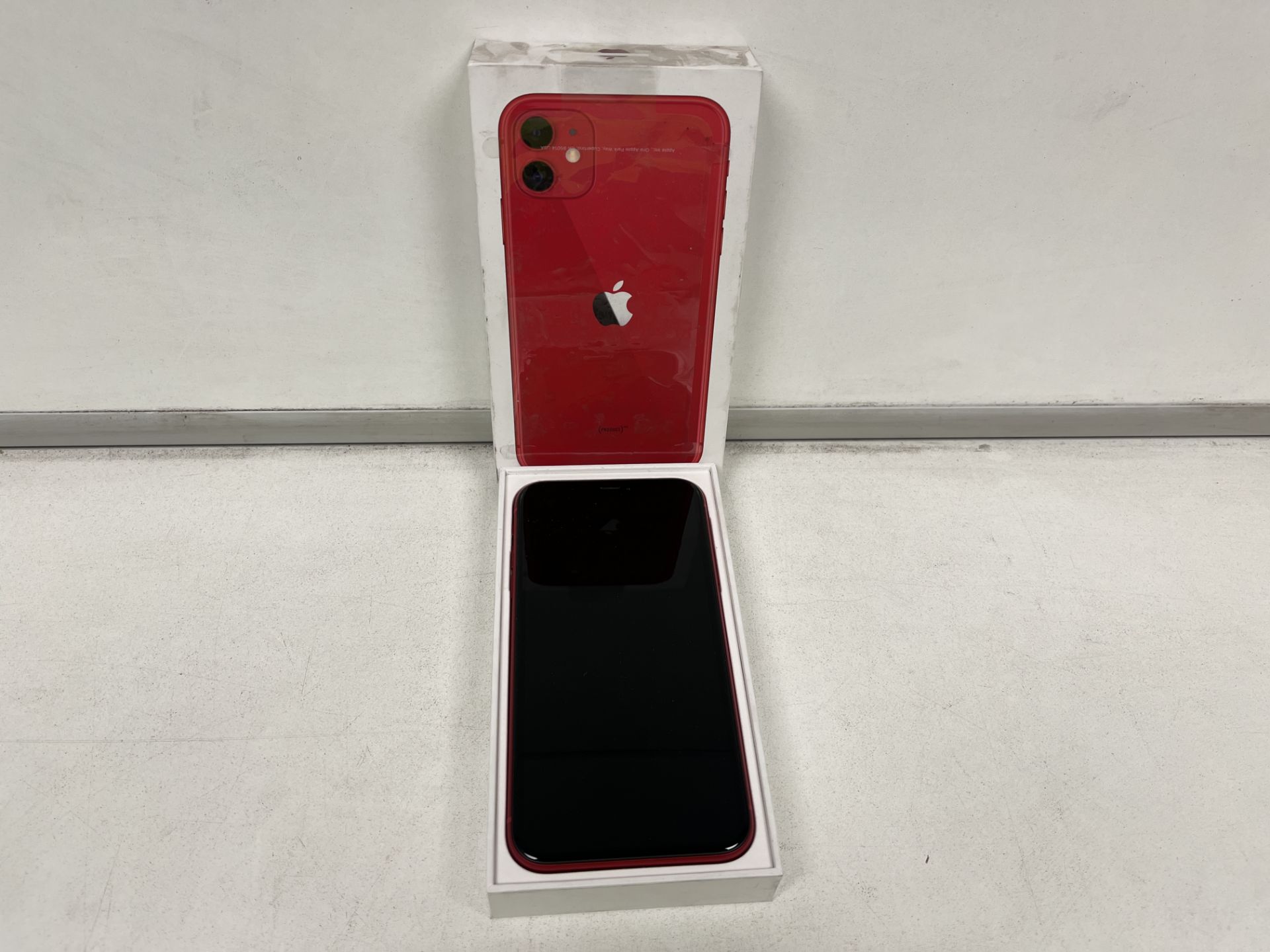 APPLE IPHONE 11 64GB PRODUCT RED (PLEASE NOTE NO CHARGER)