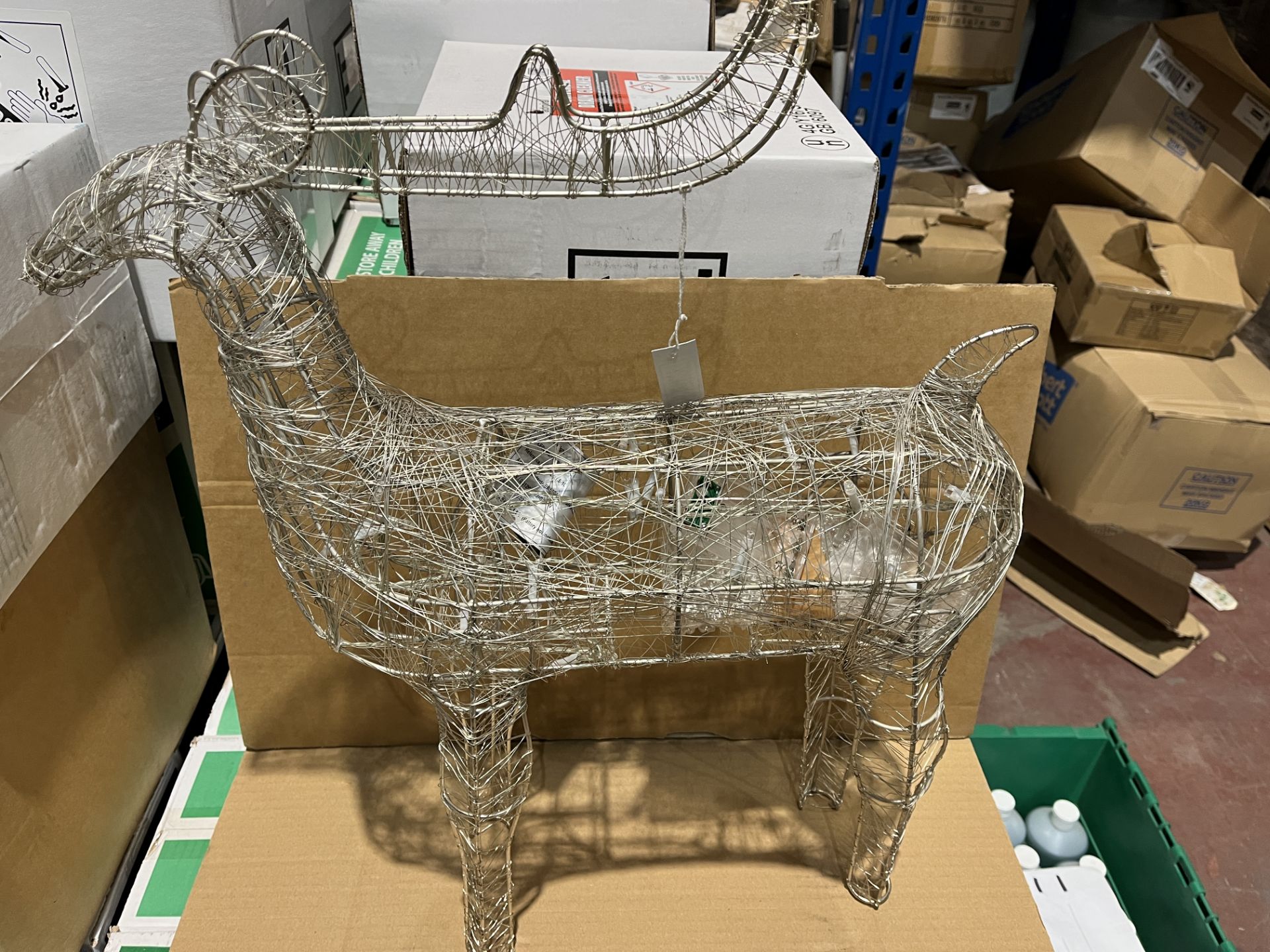 4 X BRAND NEW LARGE LED REINDEERS R11-3