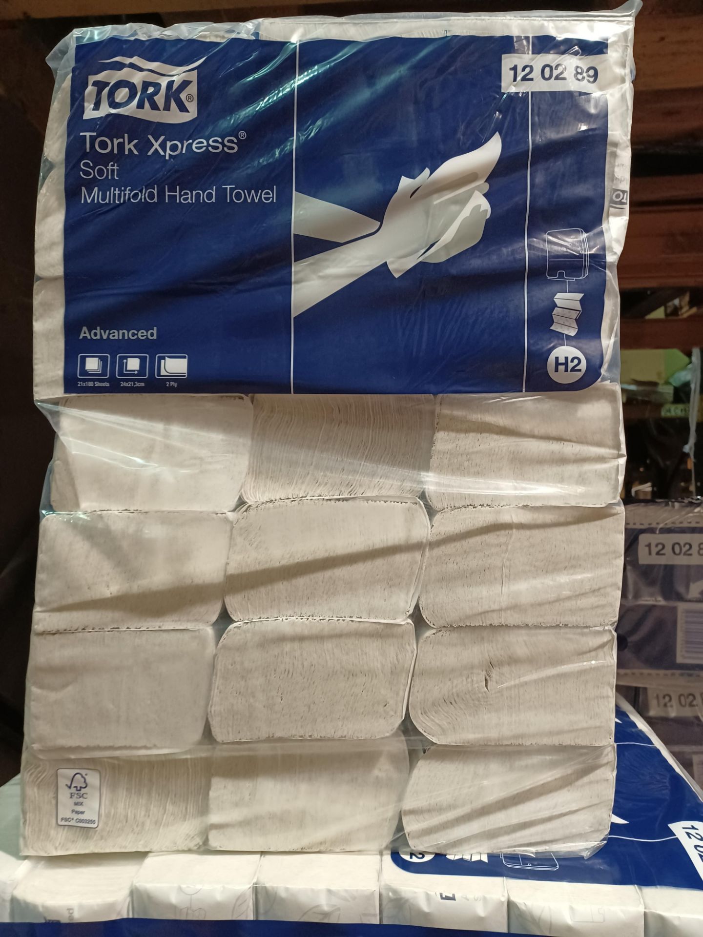 4 X BRAND NEW PACKS OF TORK XPRESS SOFT MULTIFOLD HAND TOWELS ADVANCED 21 SLEEVES CONTAINING