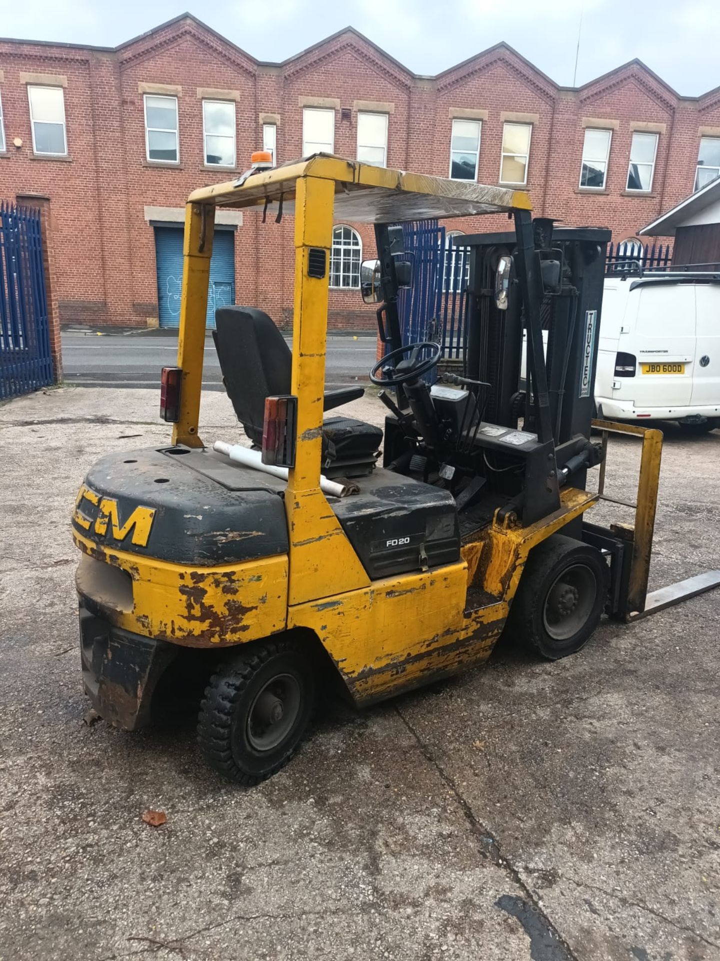 TCM CASCADE FD20 DIESEL FORKLIFT.  RUNS, DRIVES & LIFTS. CONTAINER MAST. 4992.6 HOURS 4350MM LIFT - Image 3 of 8