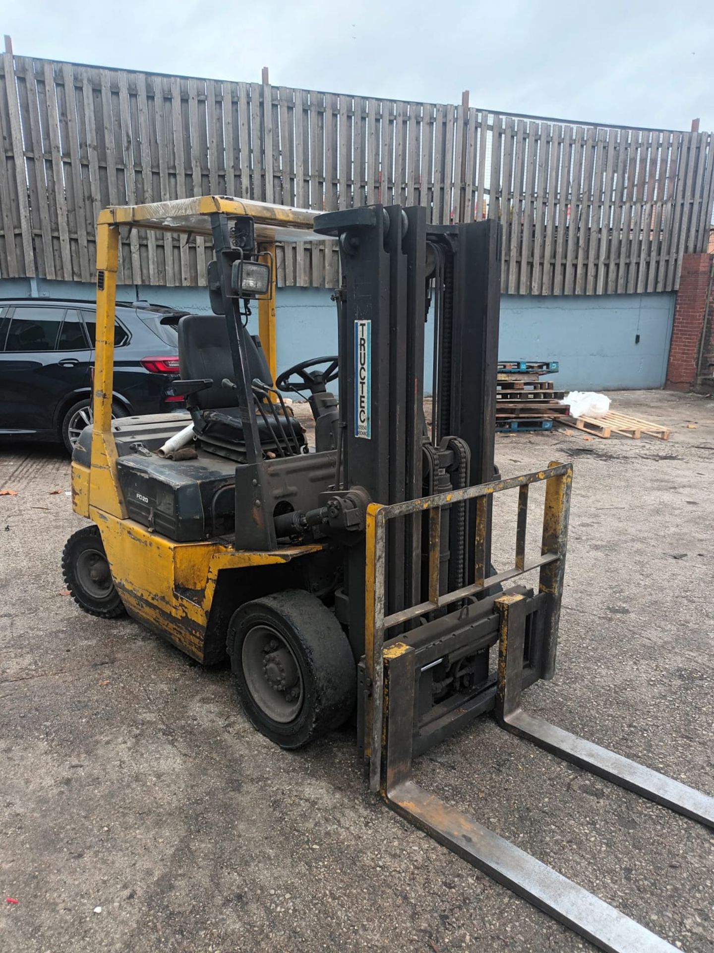 TCM CASCADE FD20 DIESEL FORKLIFT.  RUNS, DRIVES & LIFTS. CONTAINER MAST. 4992.6 HOURS 4350MM LIFT - Image 4 of 8