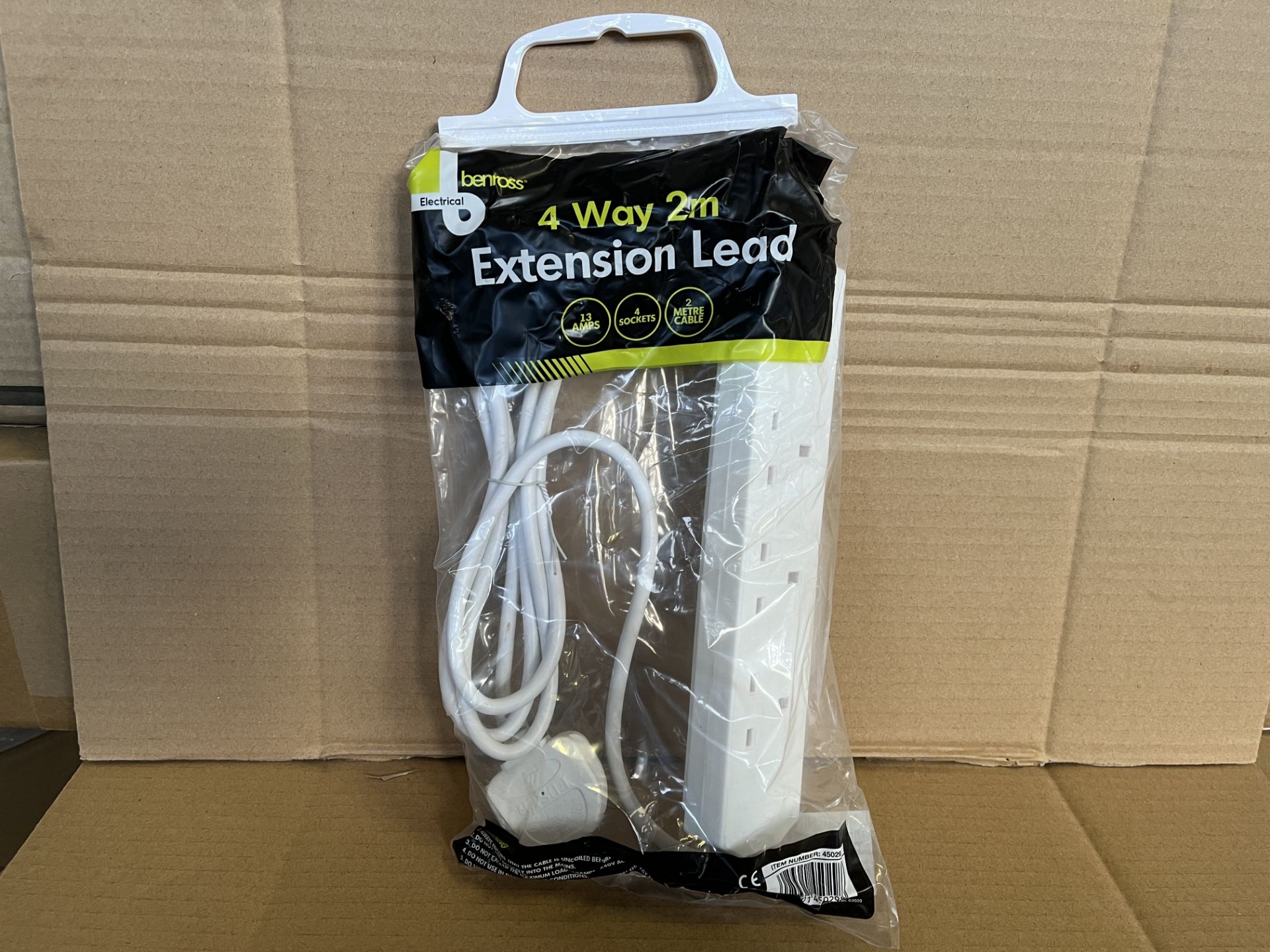 24 X BENROSS 4 WAY 2 METER EXTENSION LEADS S1-26