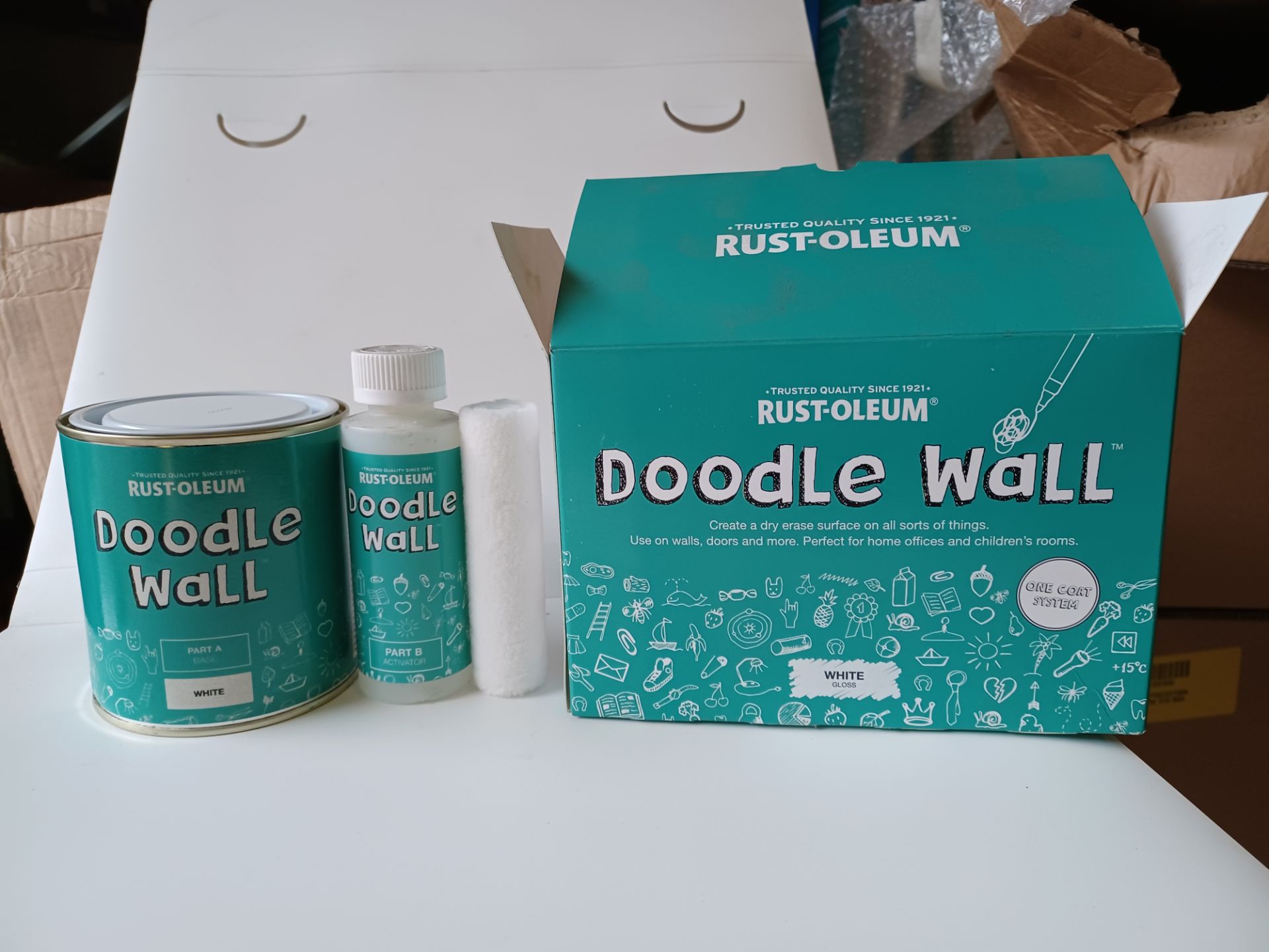 9 X BRAND NEW RUST OLEUM DOODLE WALL WHITE DRY GLOSS ERASE PAINT KITS 500ML RRP £39 EACH S1-33