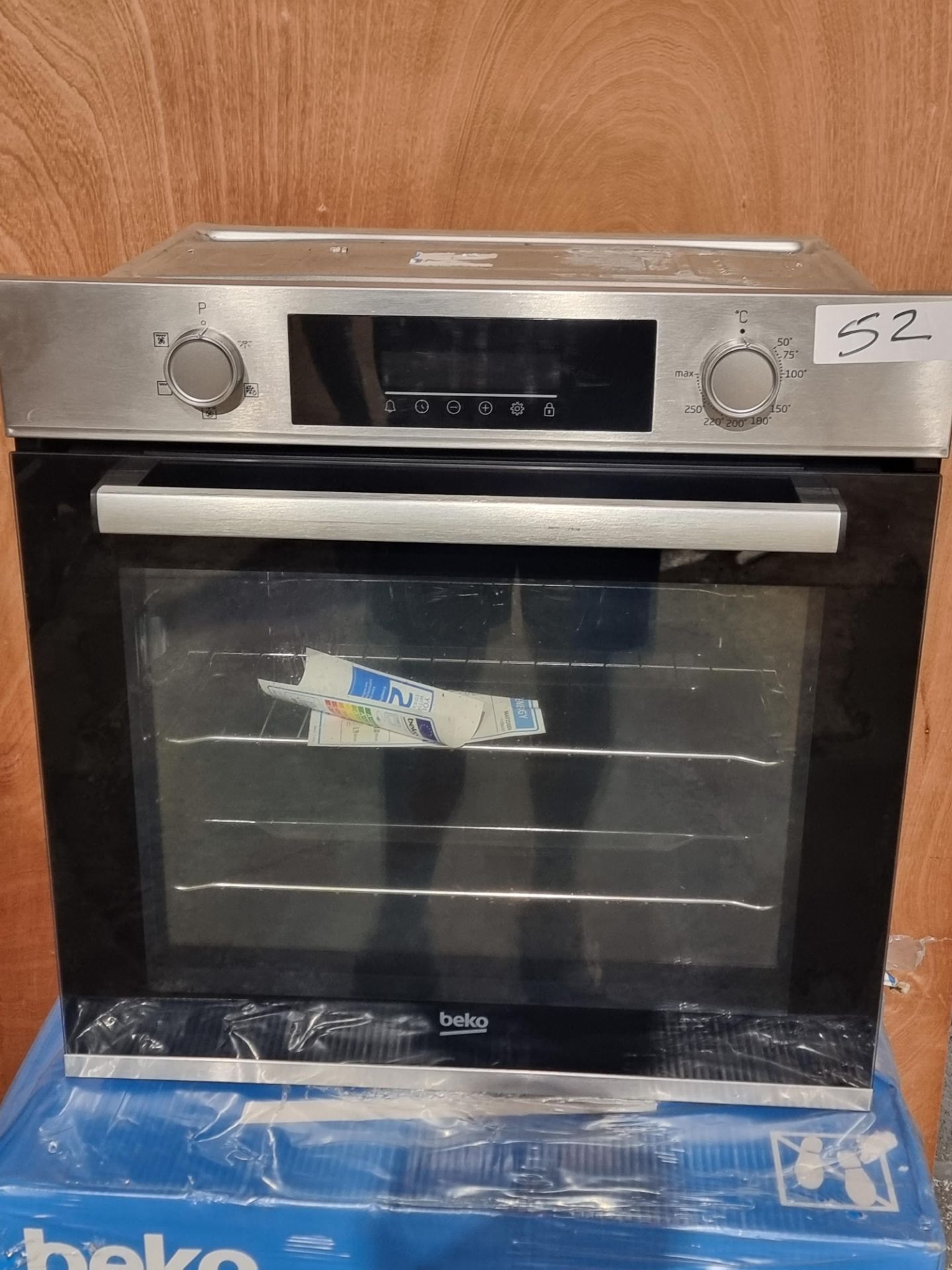 BEKO SINGLE FAN OVEN PROMO BBAIF22300X RRP £250