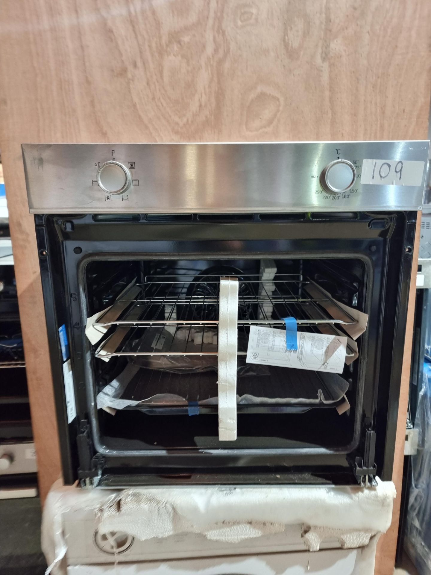 BEKO AEROPERFECT OVEN QBSE222X RRP £300