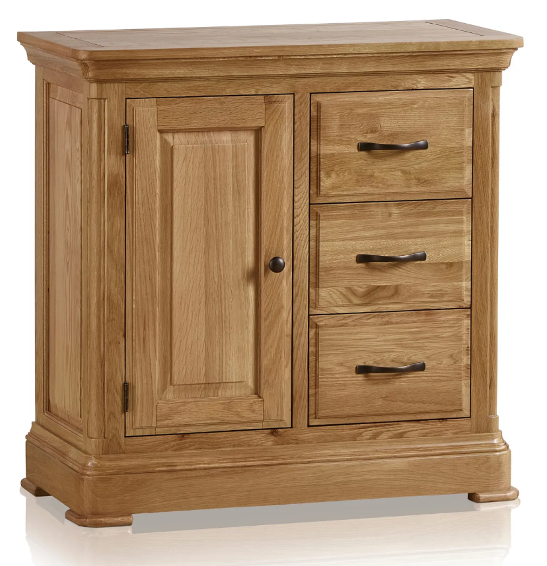 CANTERBURY Natural Solid Oak Storage Cabinet. RRP £499.99. Perfect for those looking to add a bit