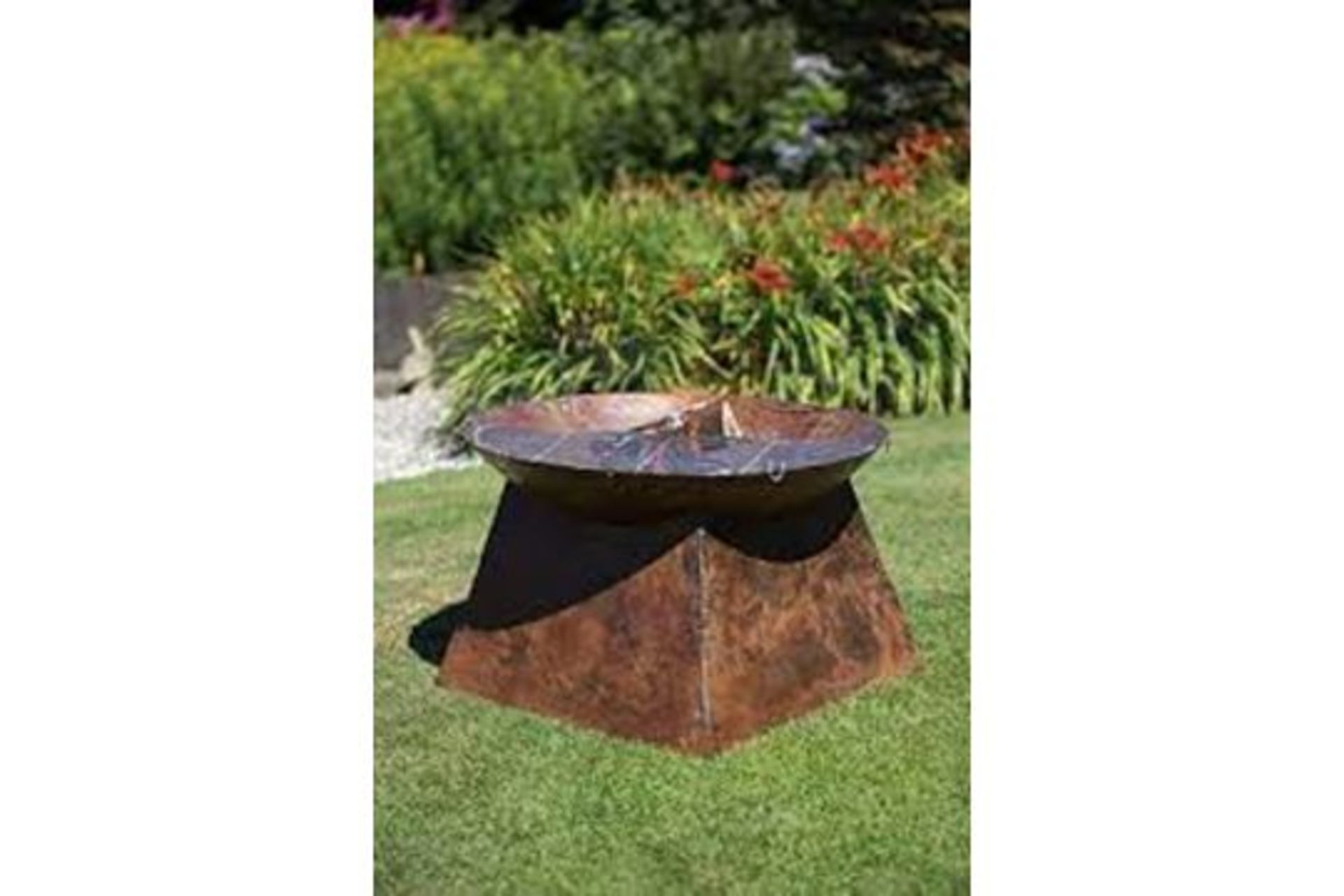 BRAND NEW REDFIRE 70CM LOKI RUST FIREPIT RRP £249