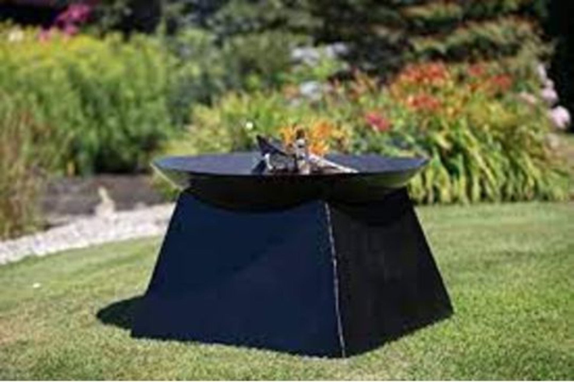 BRAND NEW REDFIRE 70CM LOKI BLACK FIREPIT RRP £249