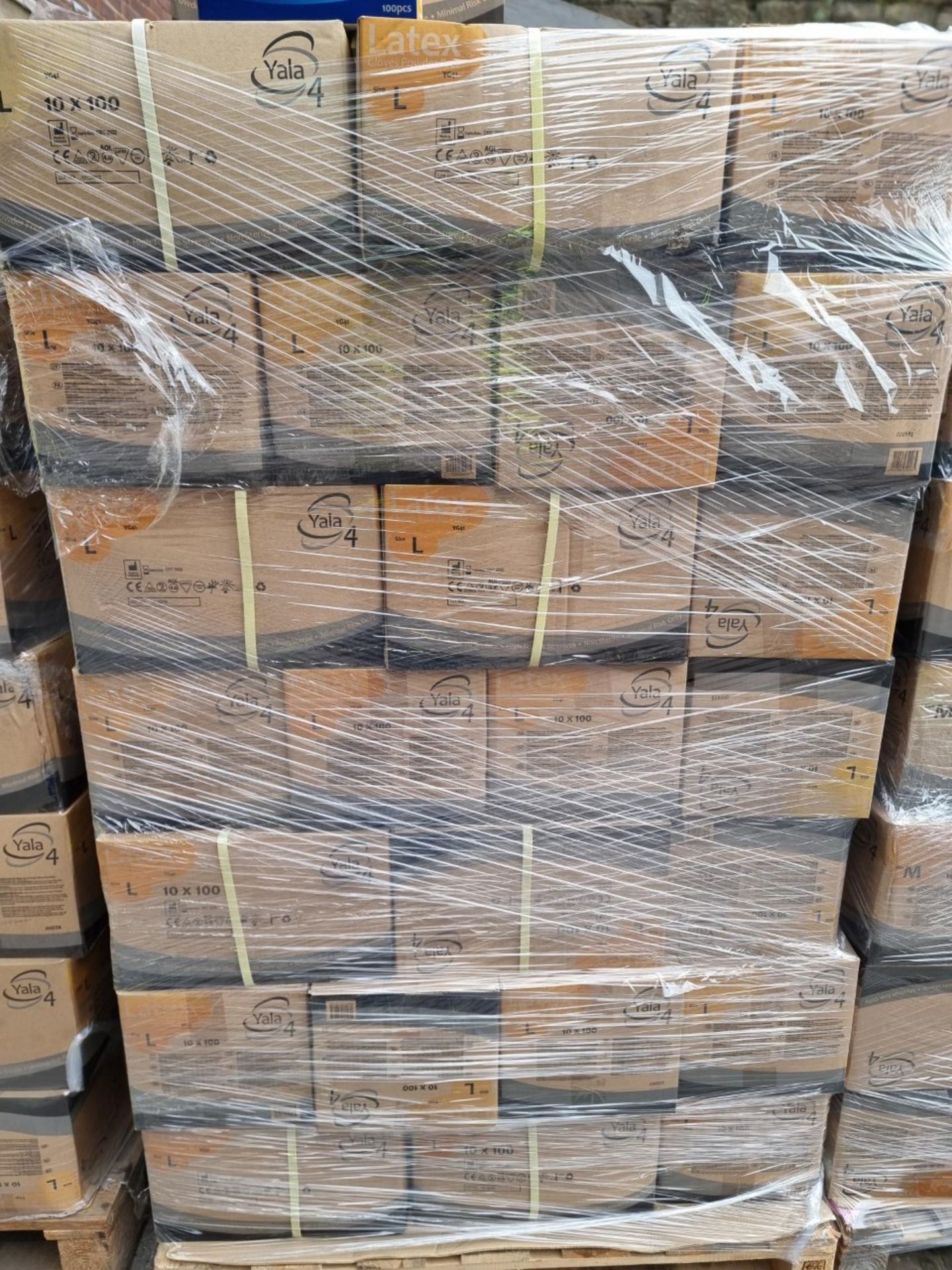 PALLET TO CONTAIN 40 X BOXES EACH CONTAINING 10 BOXES OF 100 YALA LATEX POWDER FREE GLOVES. SIZE