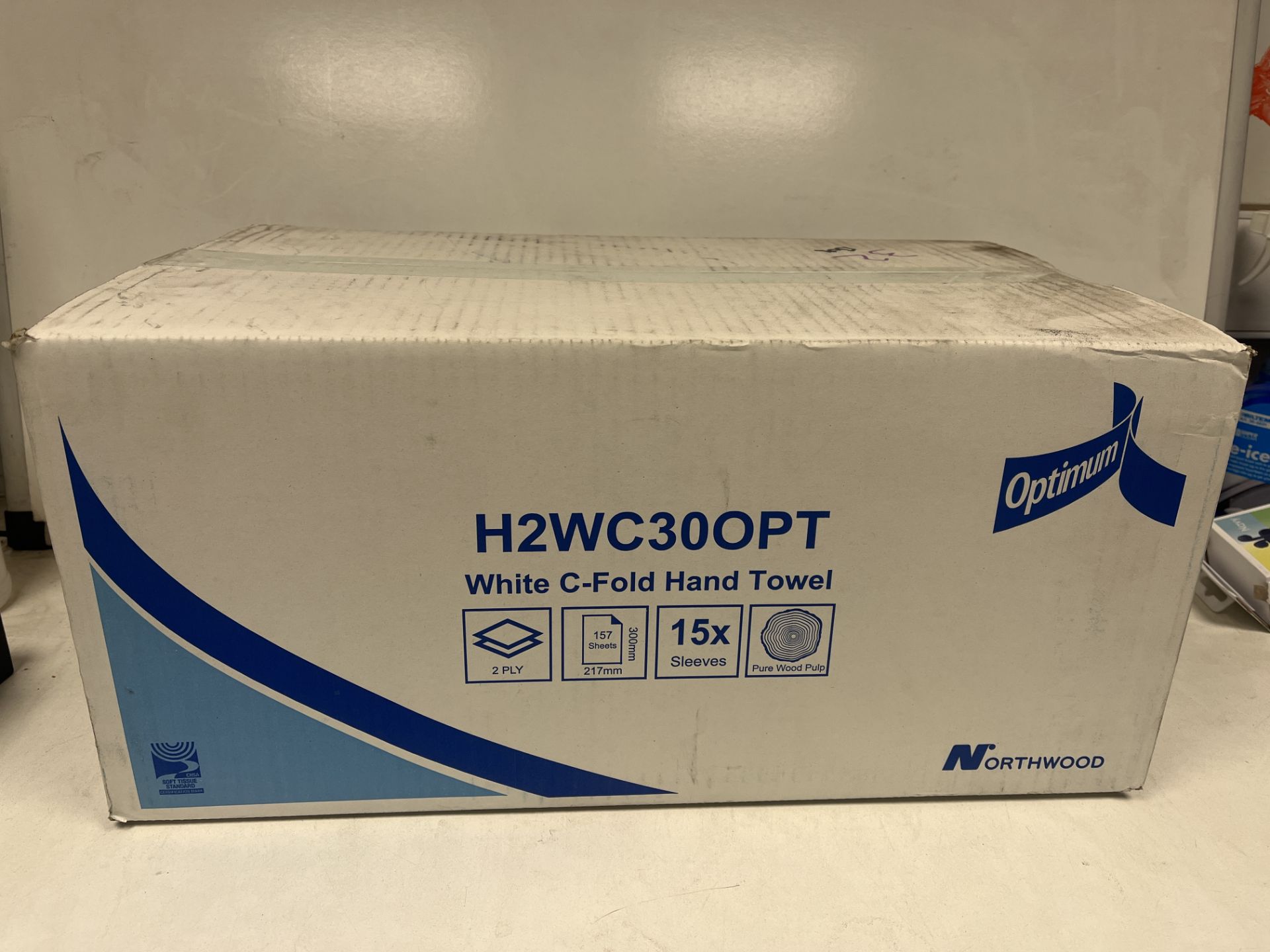 7 X NEW BOXES OF NORTHWOOD OPTIMUM WHITE C-FOLD HAND TOWELS. EACH BOX CONTAINS 15 SLEEVES OF 157