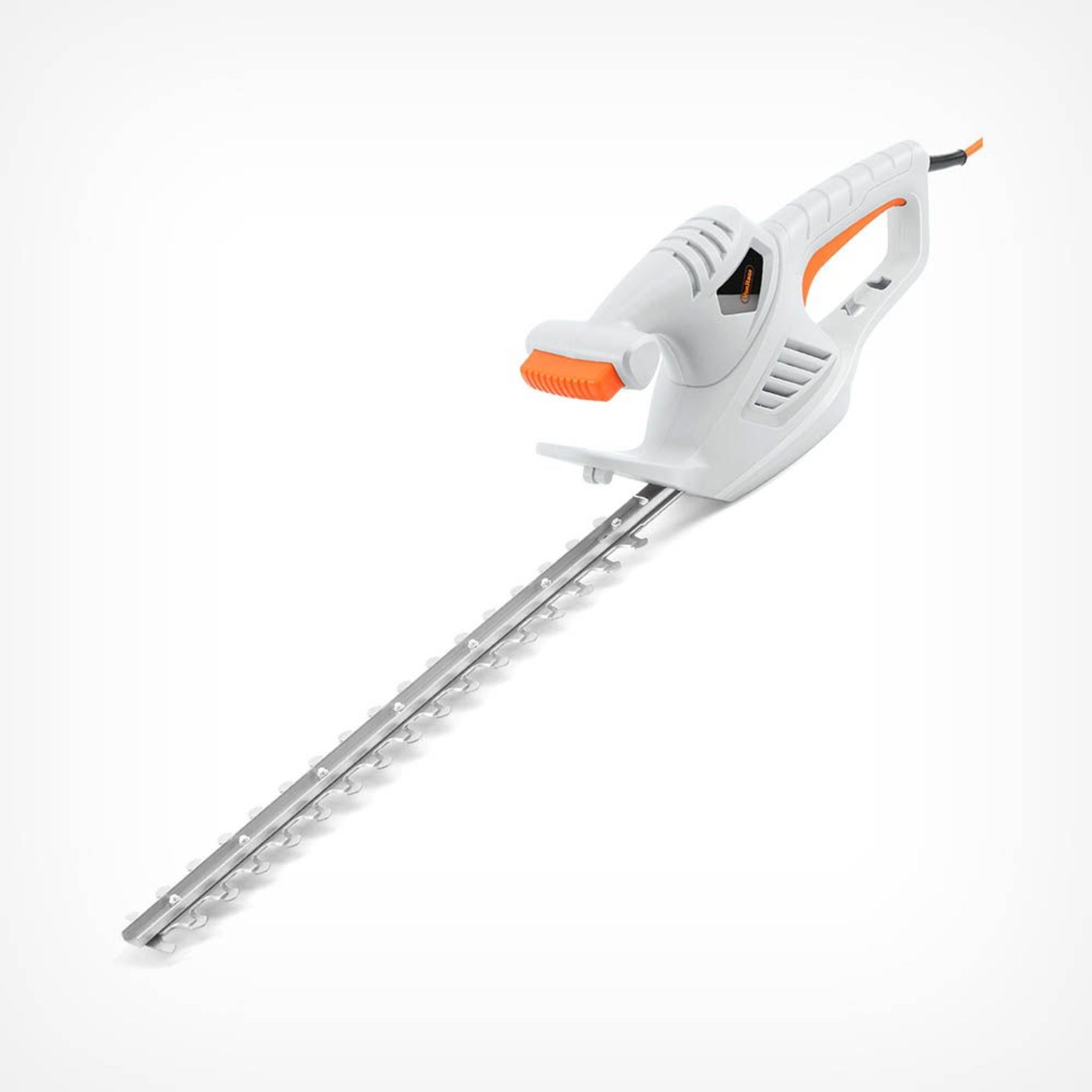 450W Hedge Trimmer. Ideal for trimming back overgrown hedges, tree branches or shaping shrubs this - Image 2 of 2