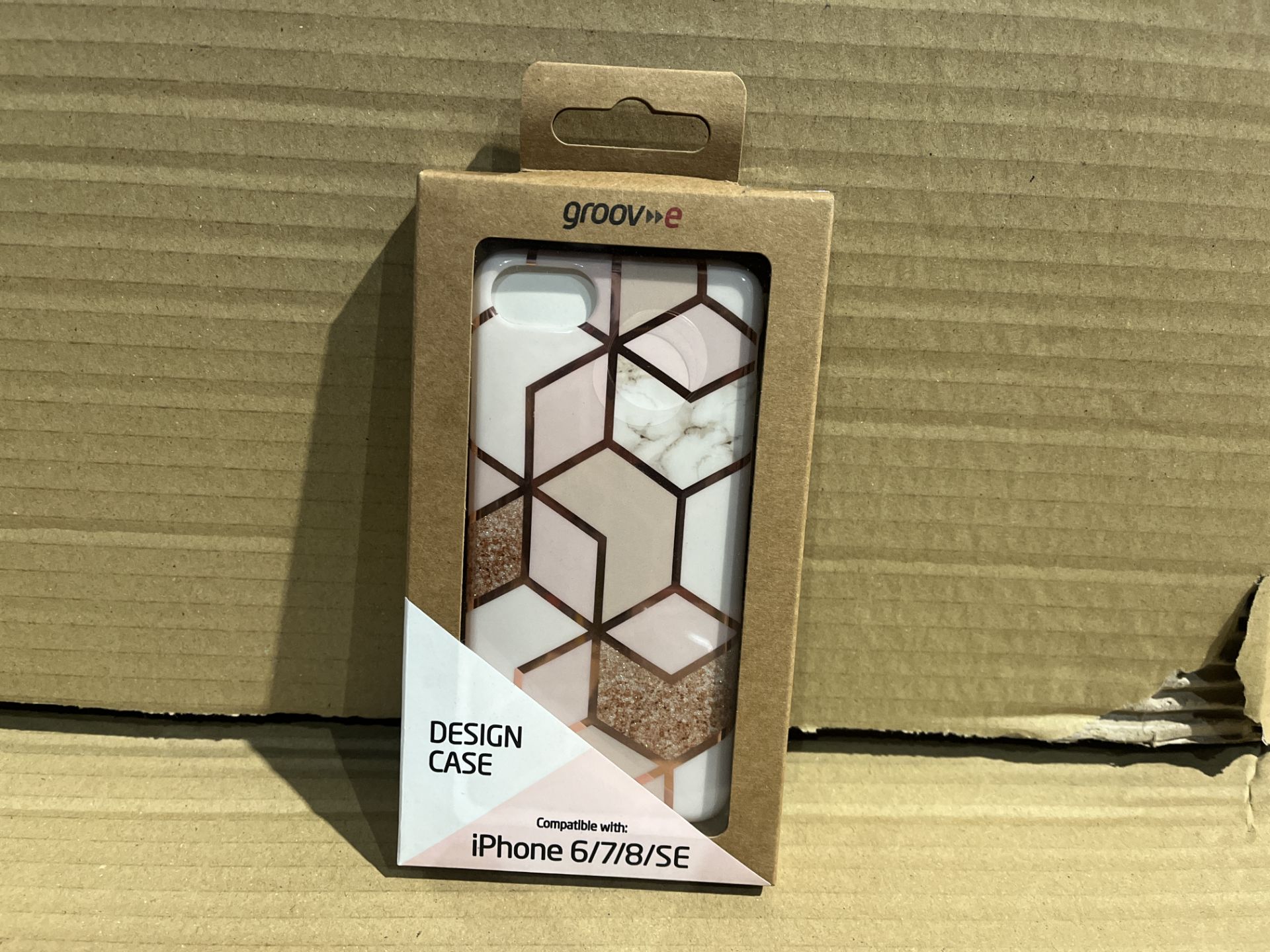 200 X BRAND NEW GROOVE DESIGN CASES FOR IPHONE6-8 R9B