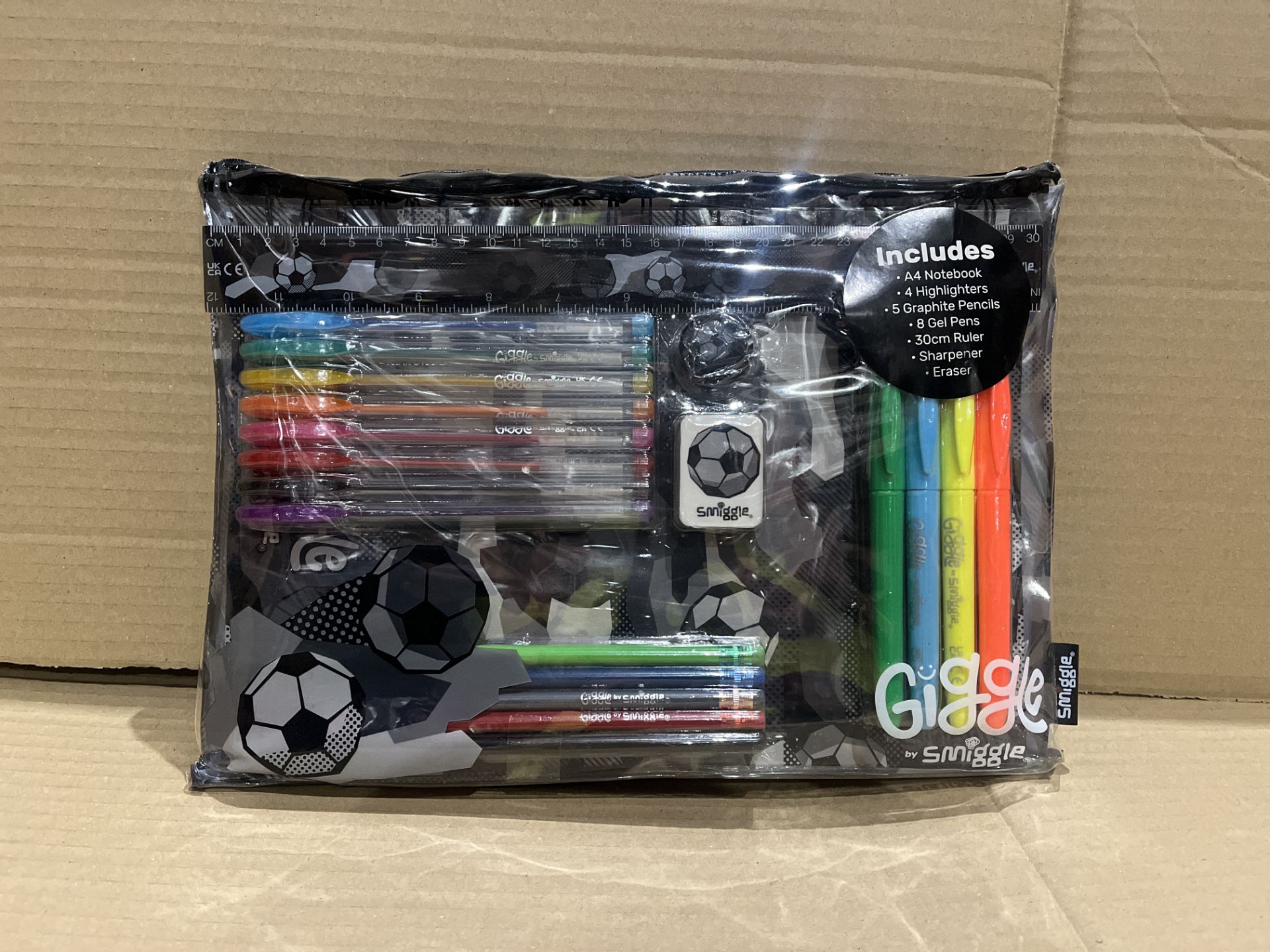 15 X BRAND NEW SMIGGLE GIGGLE A4 FOOTBALL STATIONARY SET . NOTEBOOK, PENS, HIGHLIGHTERS, PENCILS ETC