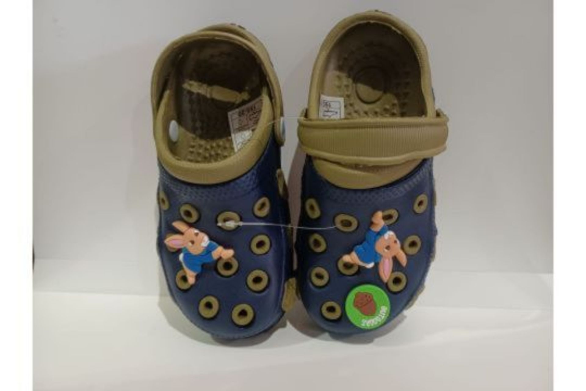 TRADE LOT 96 X NEW PAIRS OF PETER RABBIT & FRIENDS LILY BOBTAIL GARDEN CLOG CHILDRENS SHOES. SIZES