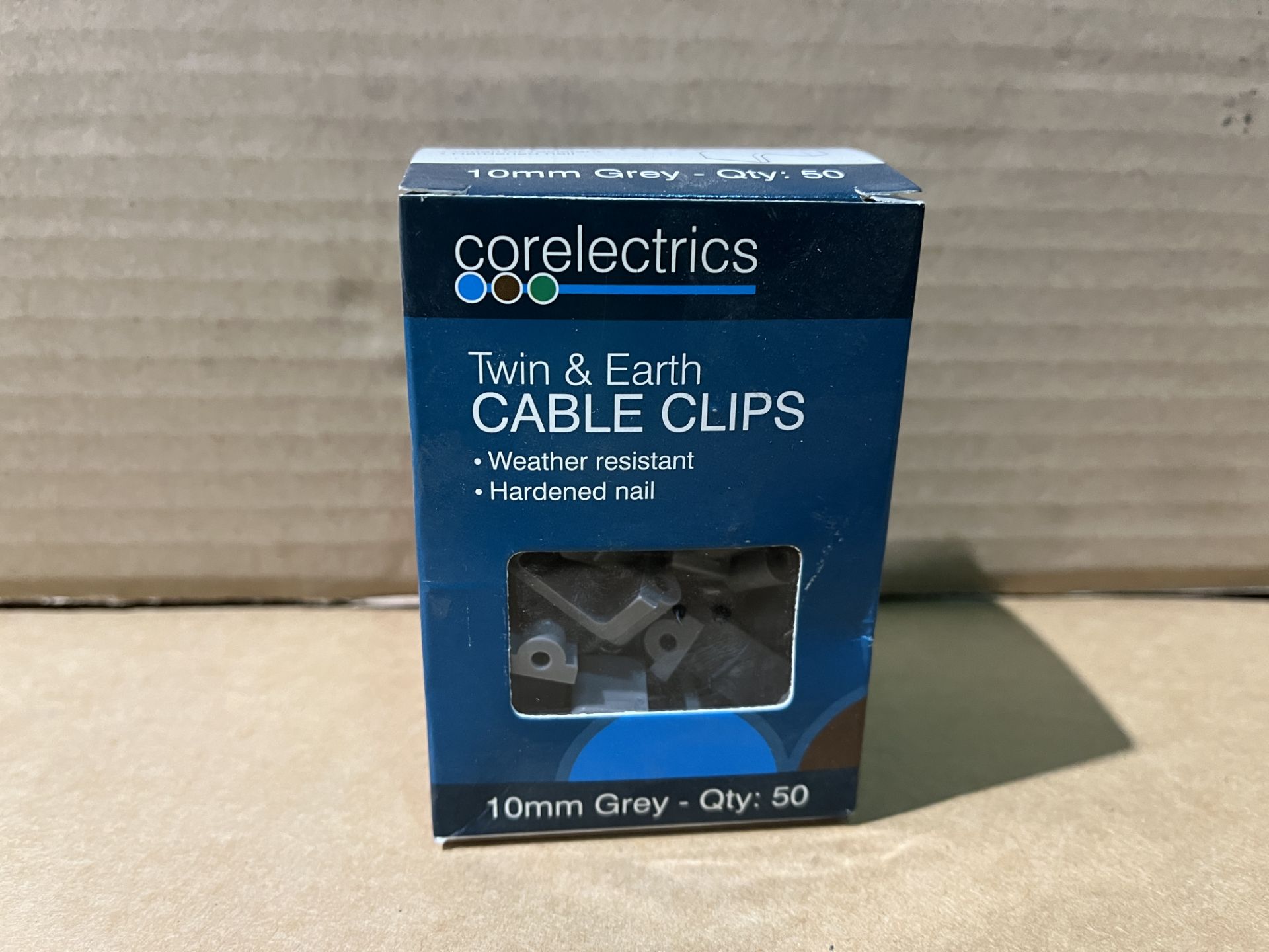 94 X BRAND NEW PACKS OF 50 TWIN AND EARTH CABLE CLIPS INSL-4