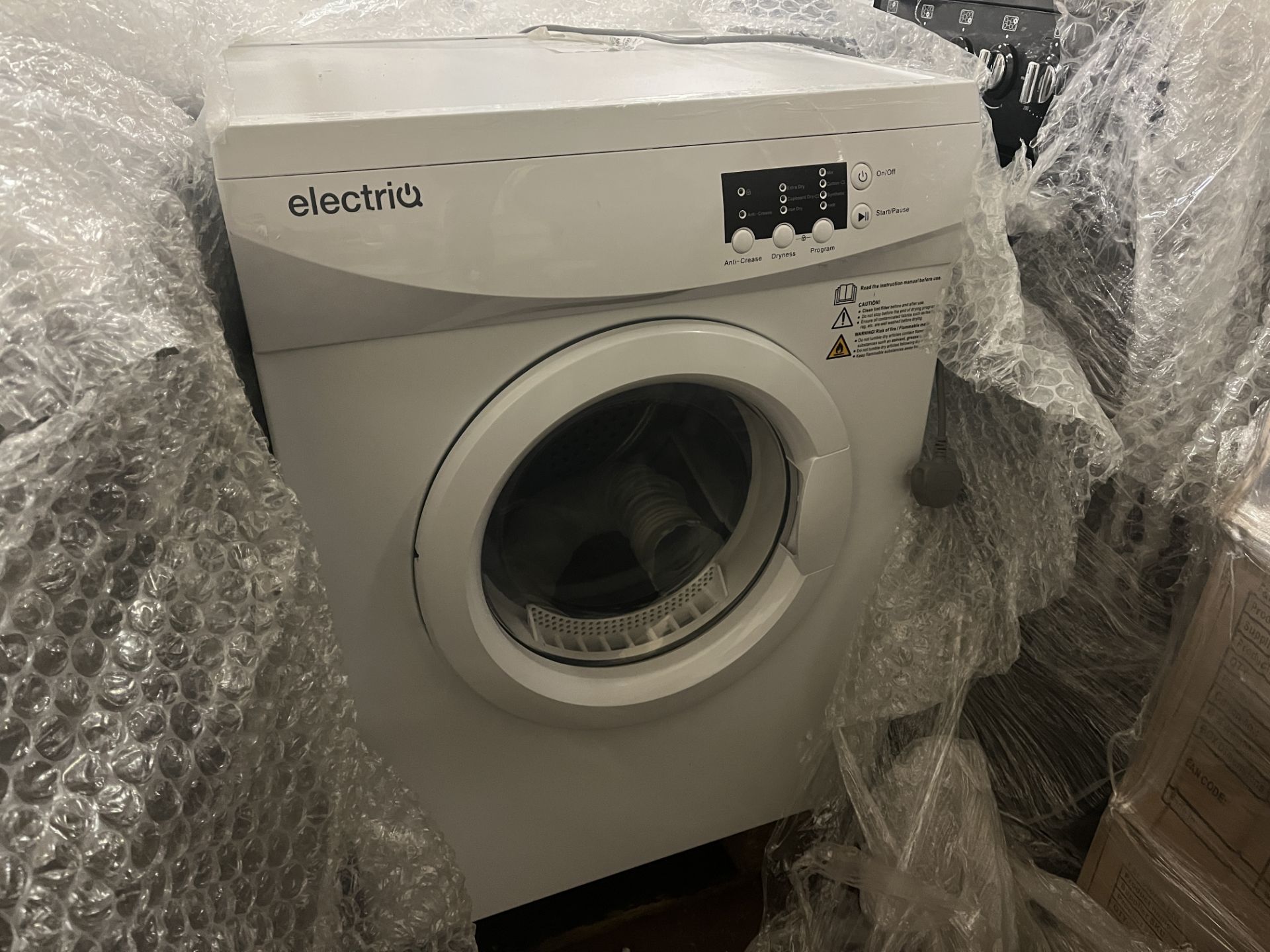 RETURNED ELECTRIQ FRESSTANDING 7KW VENTED TUMBLE DRYER PW