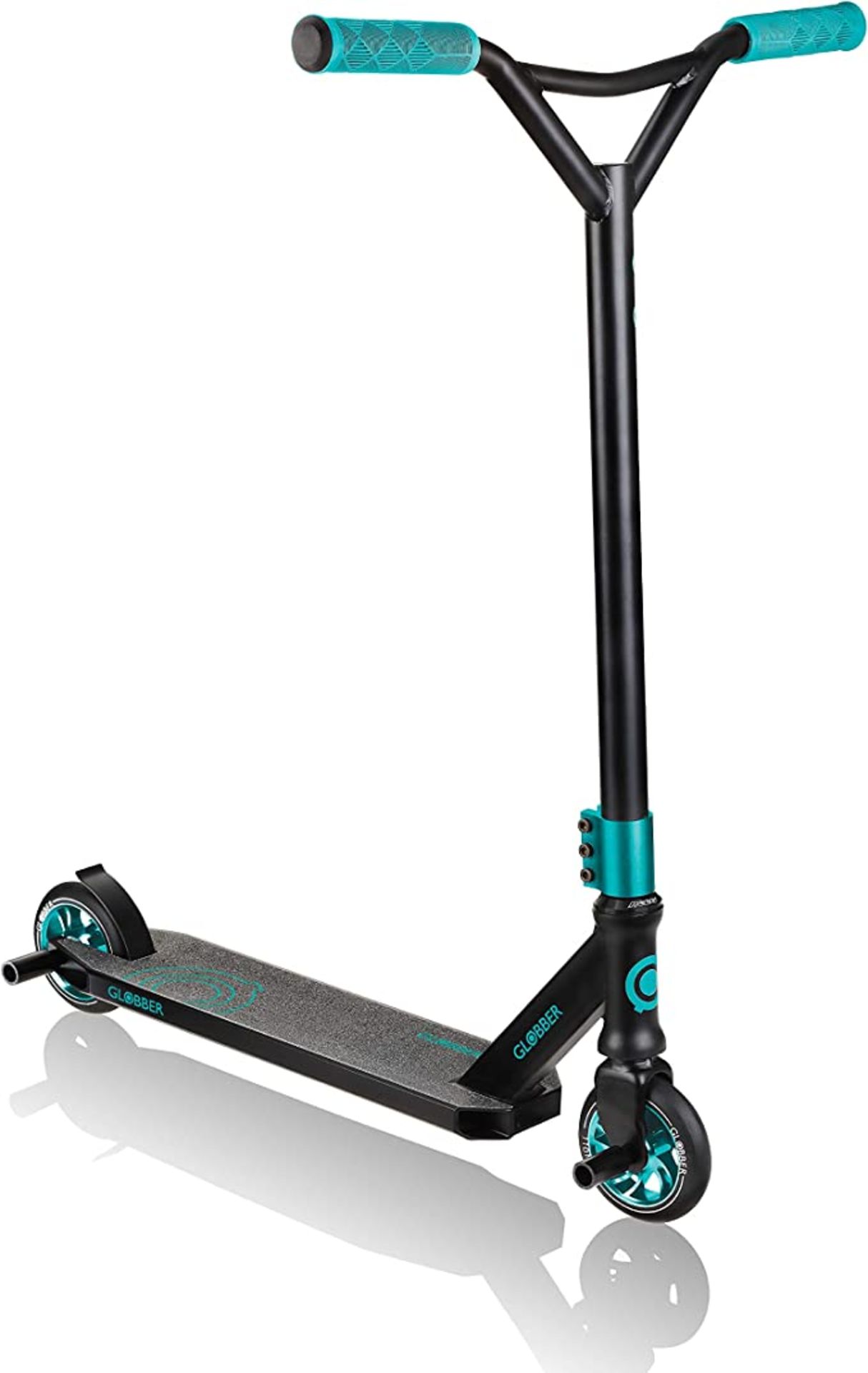 Globber Stunt GS 720 - Black/Teal. RRP £115.00. - BI