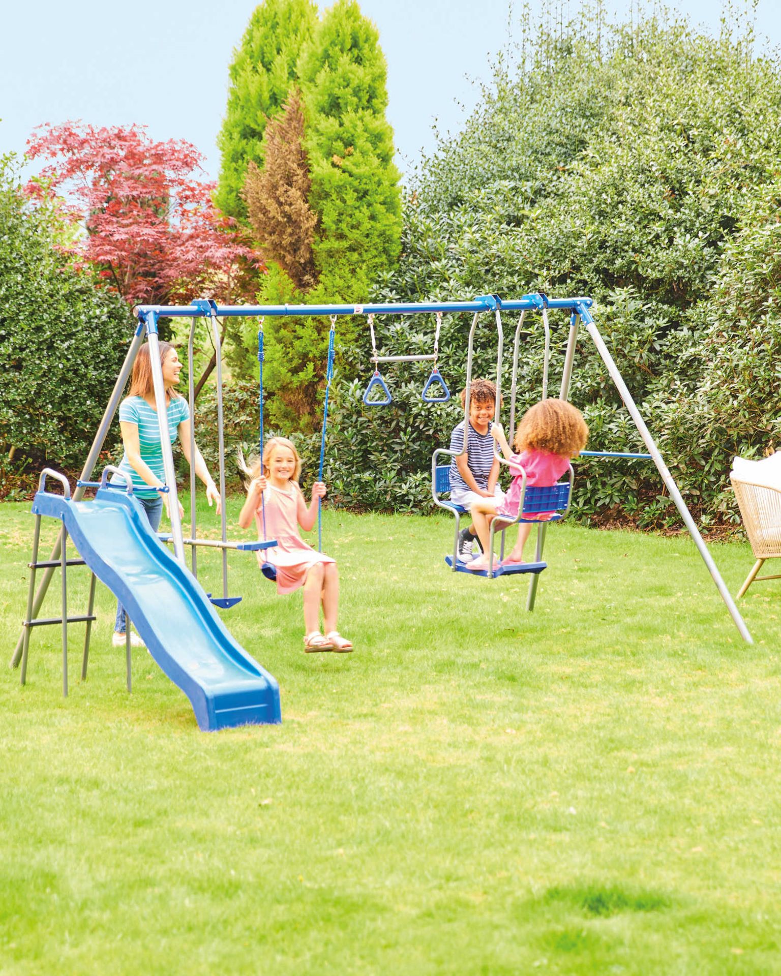 New Boxed Plum 5-In-1 Metal Multiplay Centre. ROW14   Play in style with this 5-In-1 Metal Multiplay