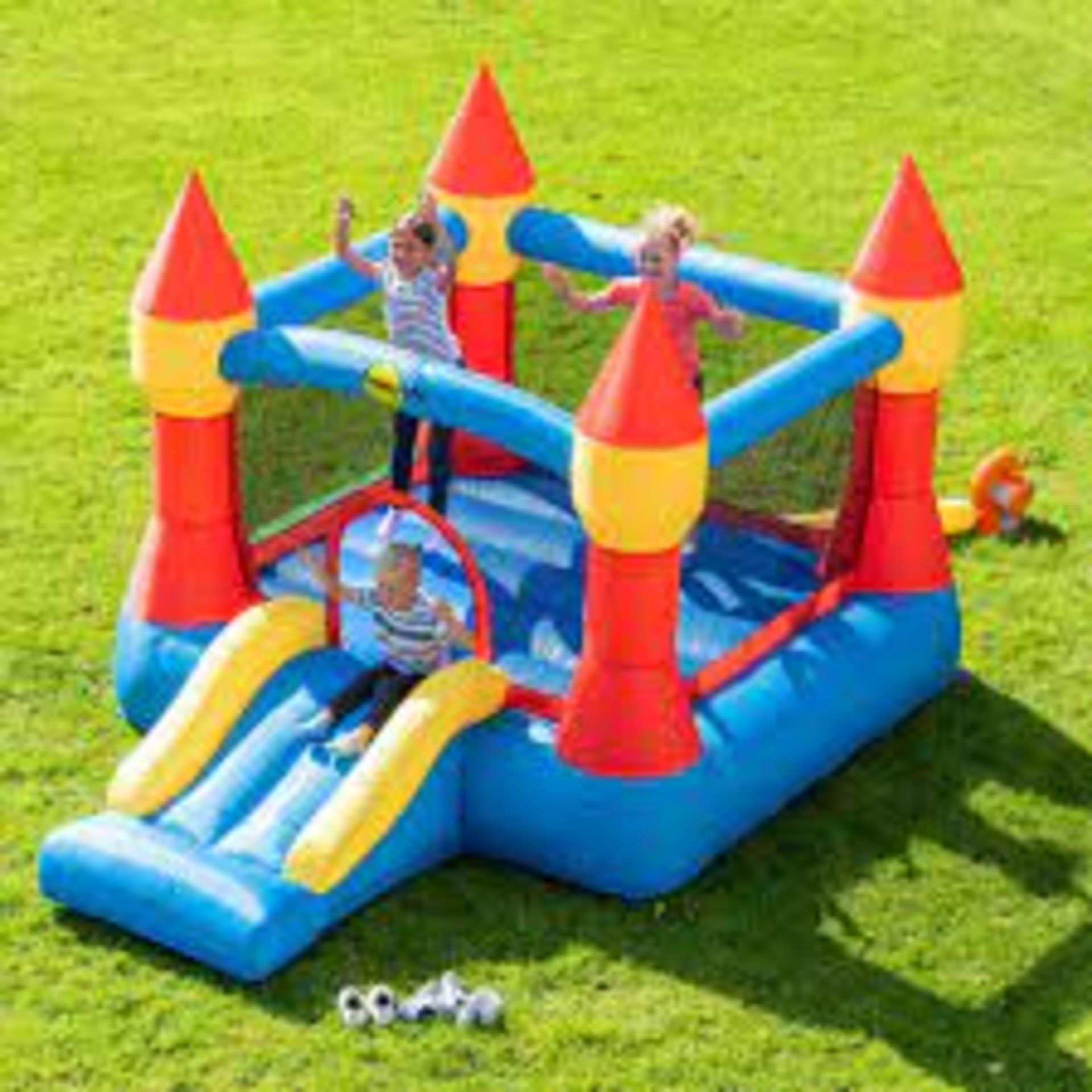 HAPPYHOP CASTLE BOUNCER WITH SLIDE AND HOOP OFF