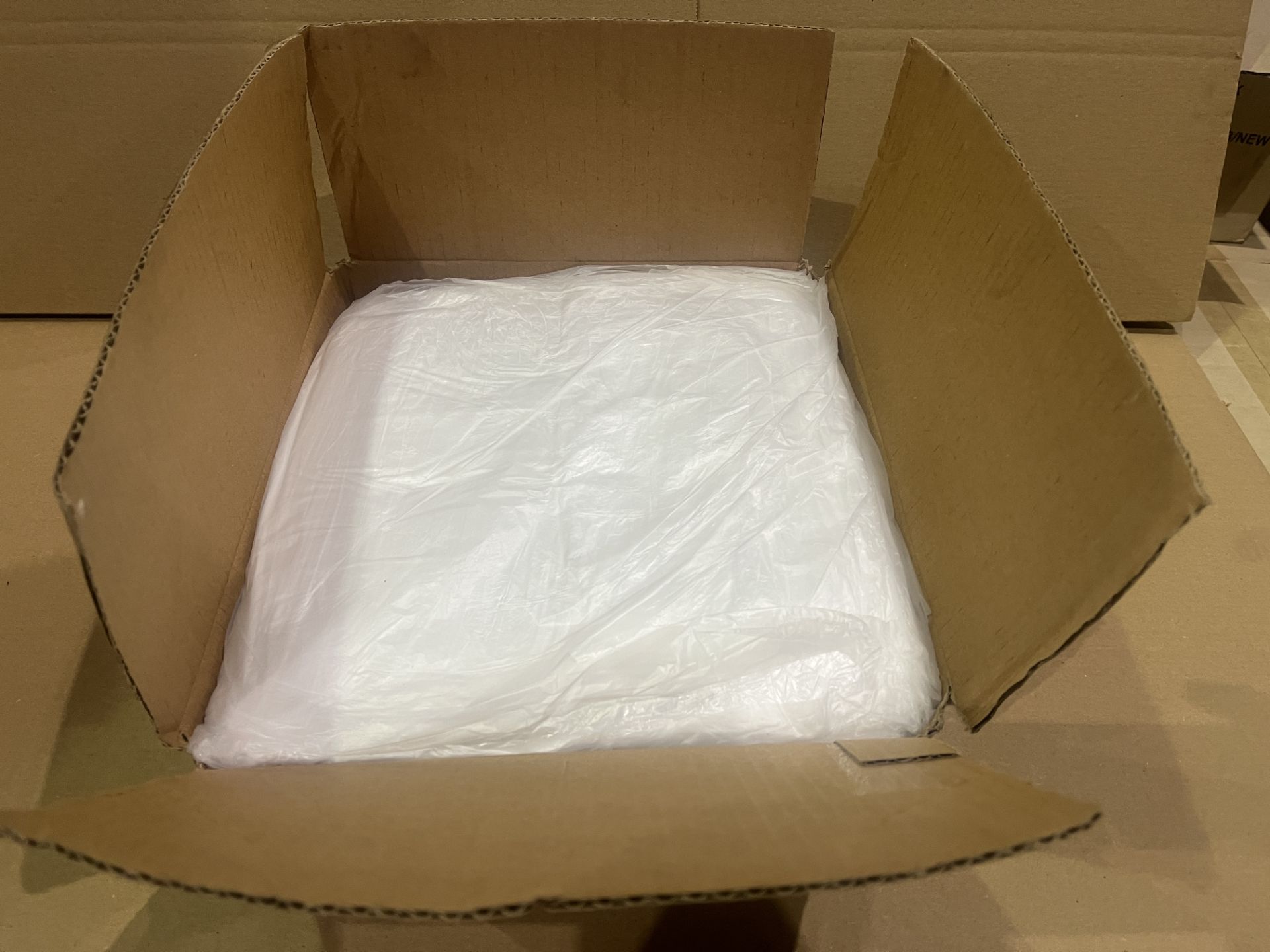 10 X BRAND NEW PACKS OF 1000 15L WHITE PEDAL BIN LINERS R15-8