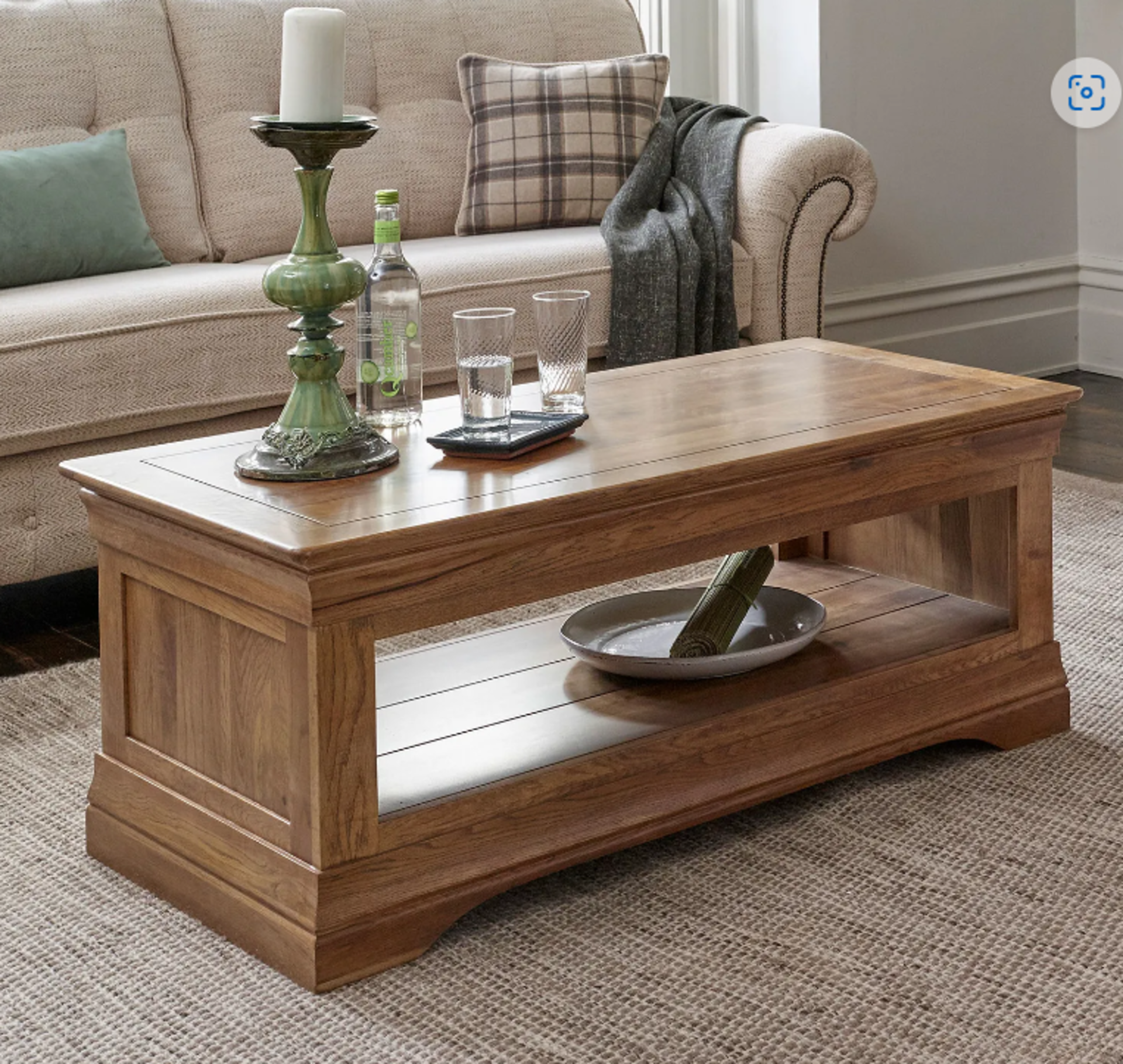 FRENCH FARMHOUSE Rustic Solid Oak Coffee Table. RRP £359.99. The French Farmhouse Rustic Solid Oak - Image 2 of 2