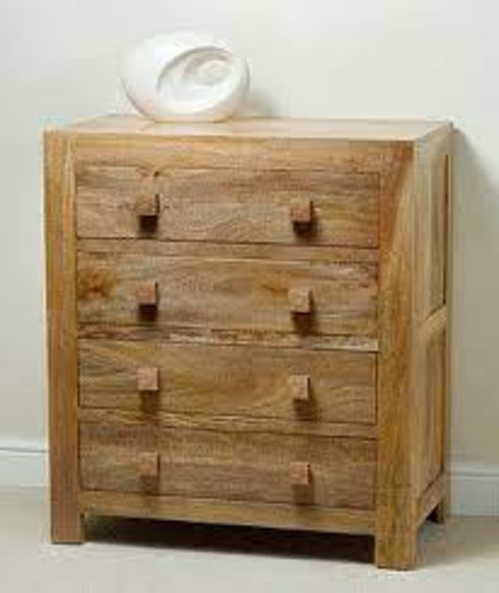 Mantis Light Natural Solid Mango 4 Drawer Chest. RRP £409.99. Featuring a refreshingly simple yet - Image 2 of 2