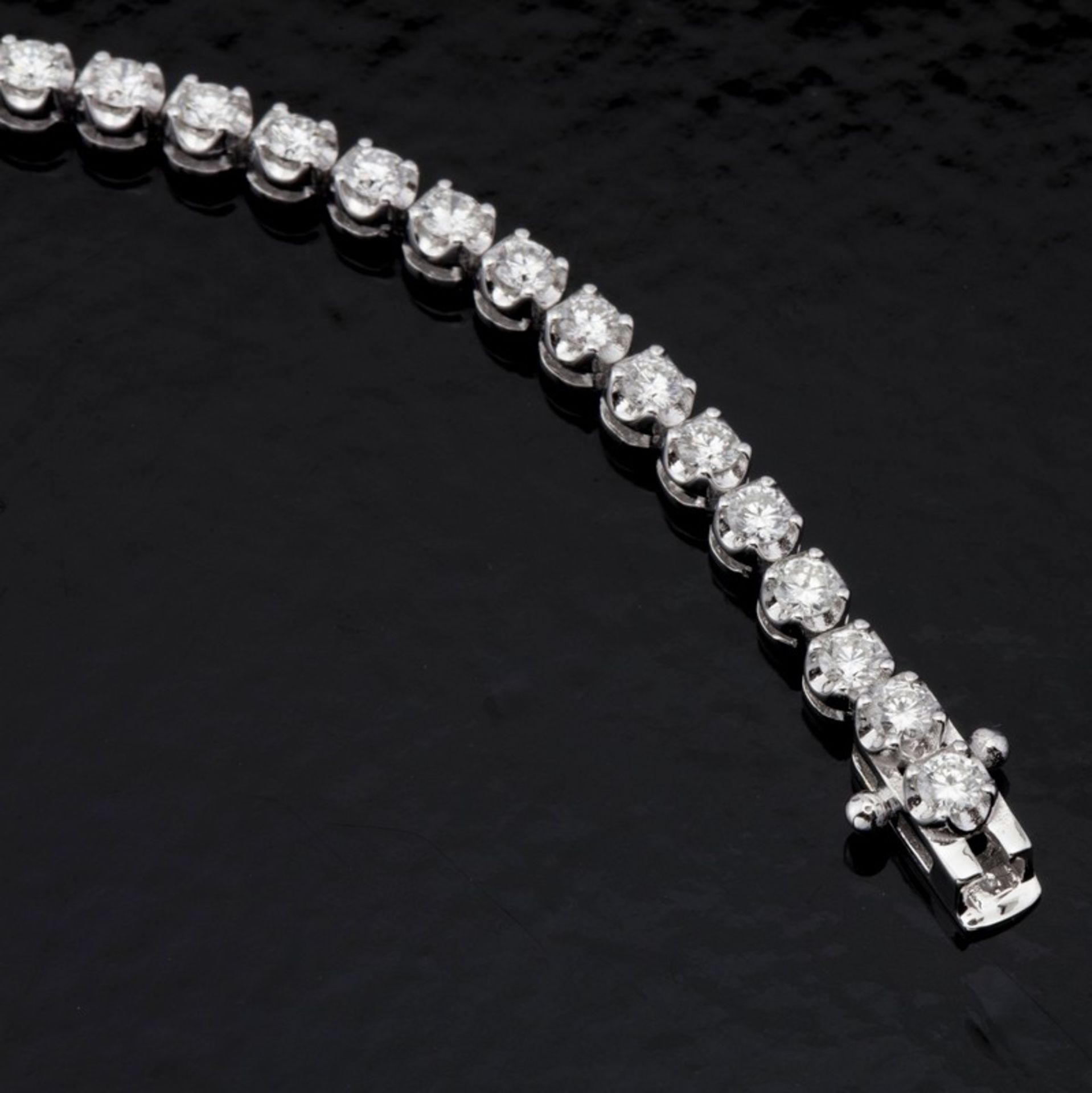 Certificated 14K White Gold Diamond Bracelet - Image 2 of 4