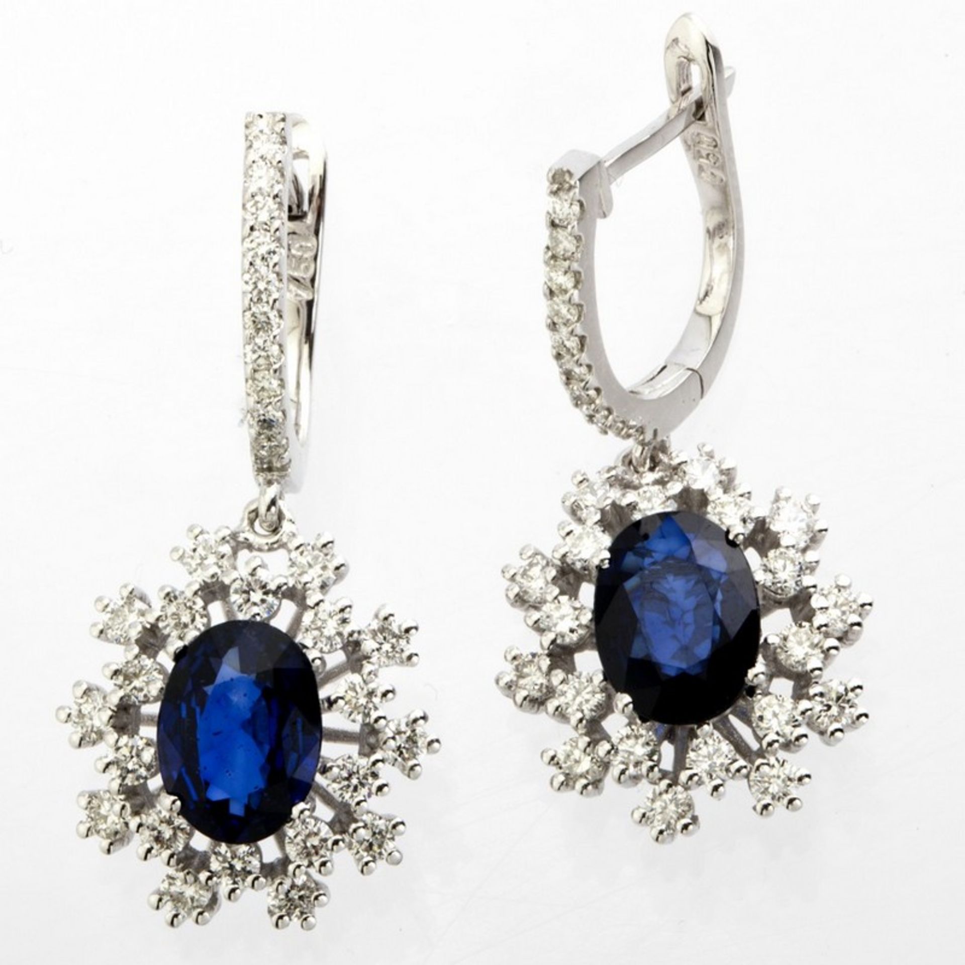 Certificated 18K White Gold Diamond & Sapphire Earring - Image 3 of 5