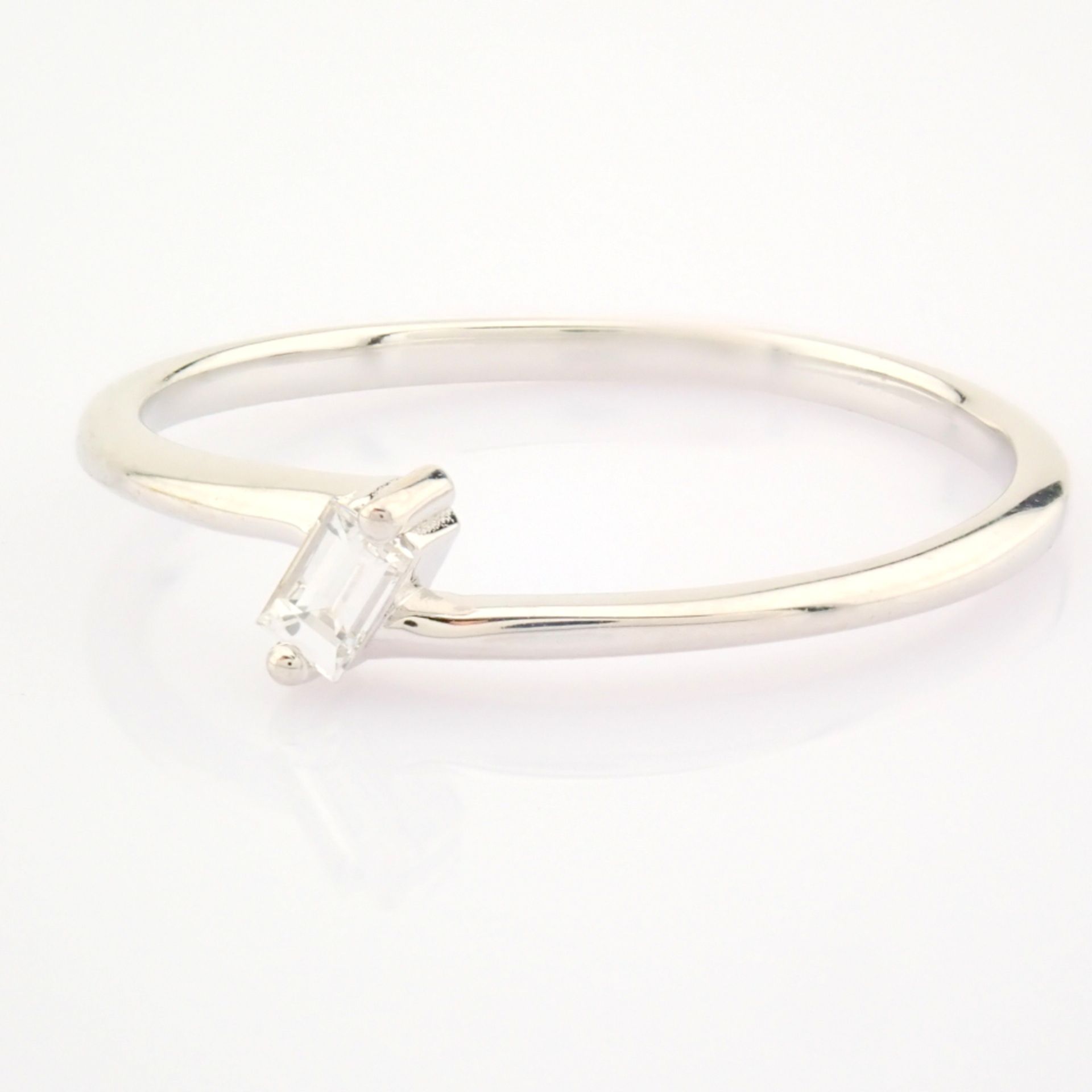 Certificated 14K White Gold Diamond Ring - Image 8 of 11