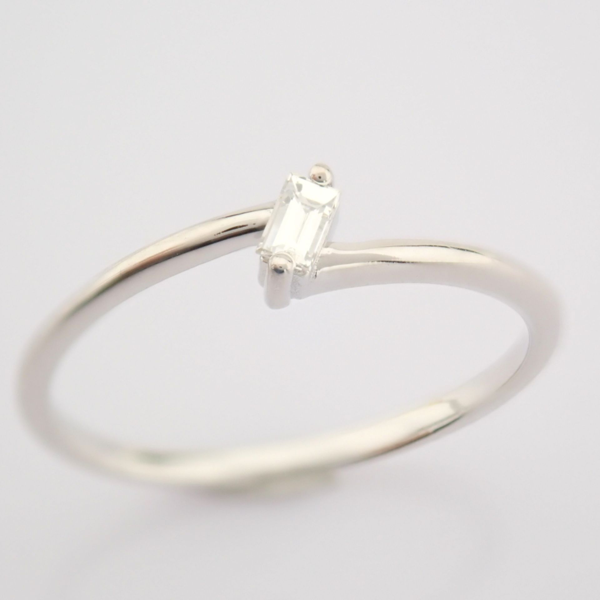 Certificated 14K White Gold Diamond Ring - Image 3 of 11